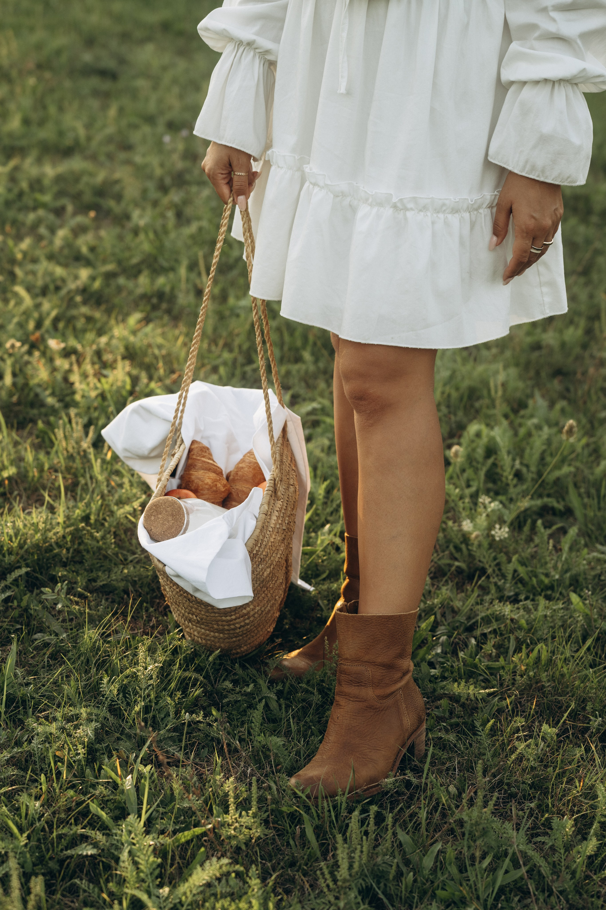 Игра в воде - веселые детские фото в Новороссийске