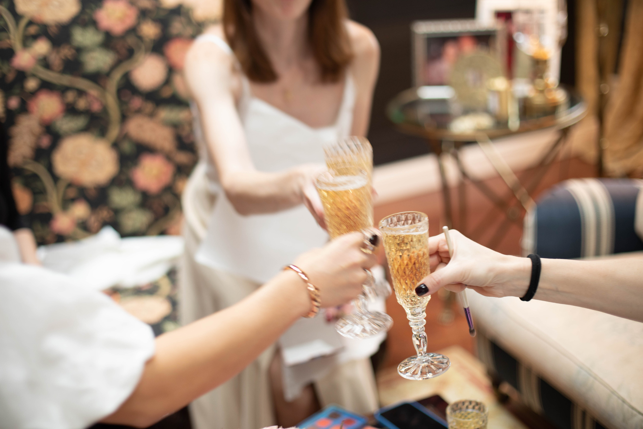 ДЕВИШНИК. Контент фотограф в Москве Екатерина Михно