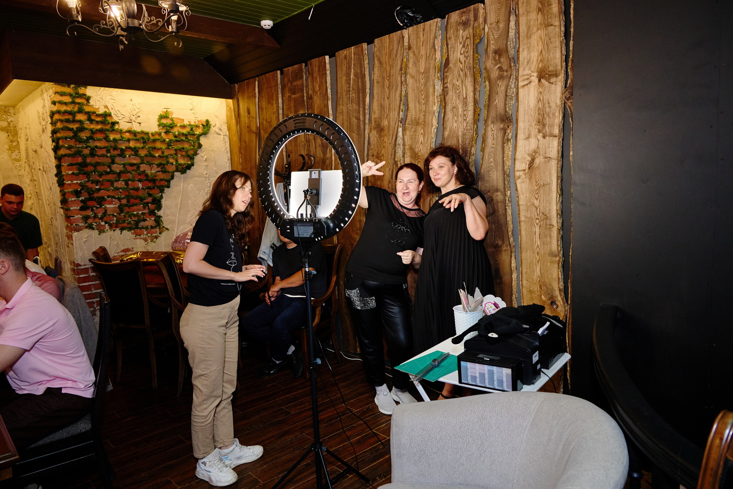 Выпускной 35 Сош. Фотограф Выпускные альбомы Таганрог Сергей Коробченко