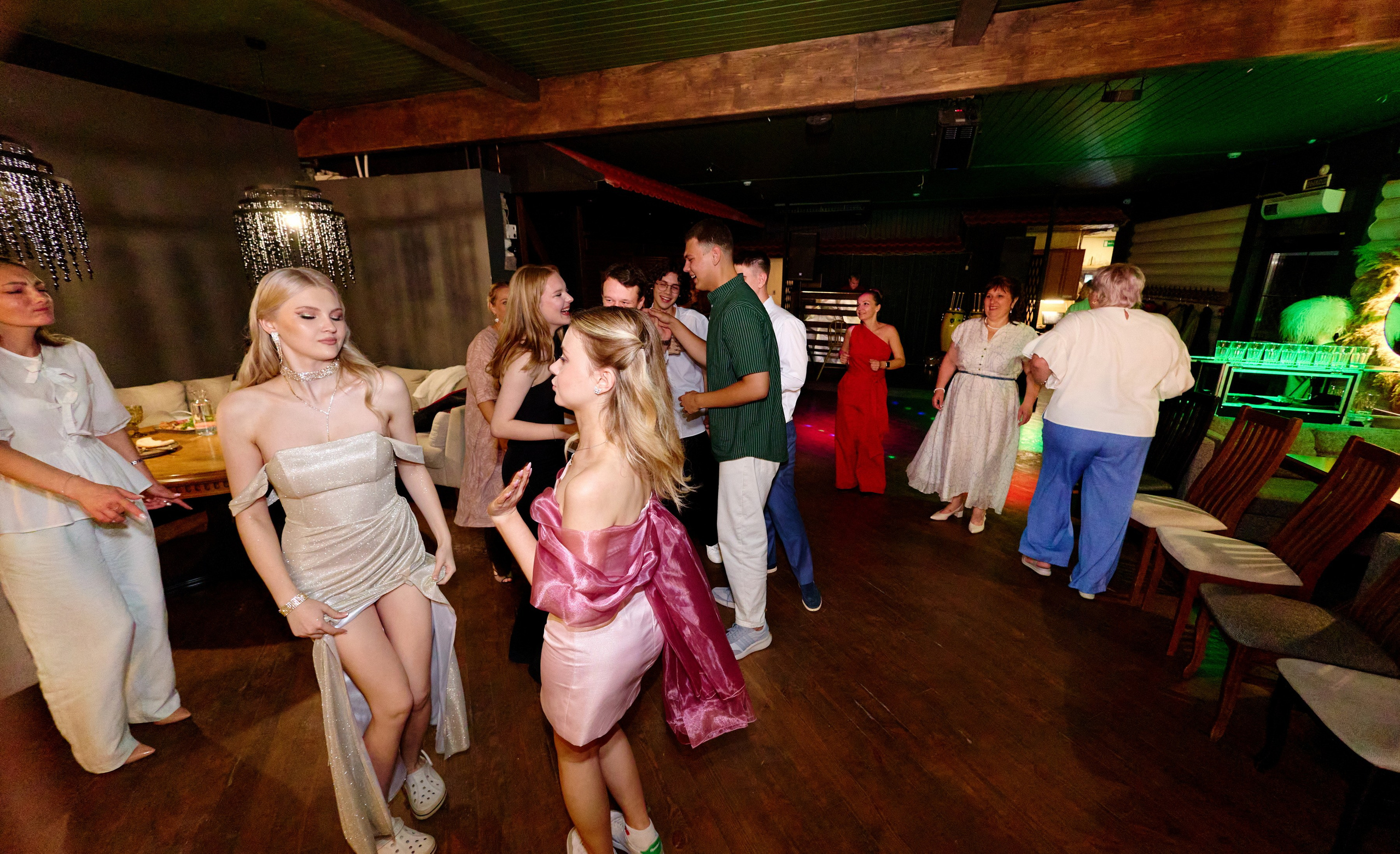 Выпускной 35 Сош. Фотограф Выпускные альбомы Таганрог Сергей Коробченко