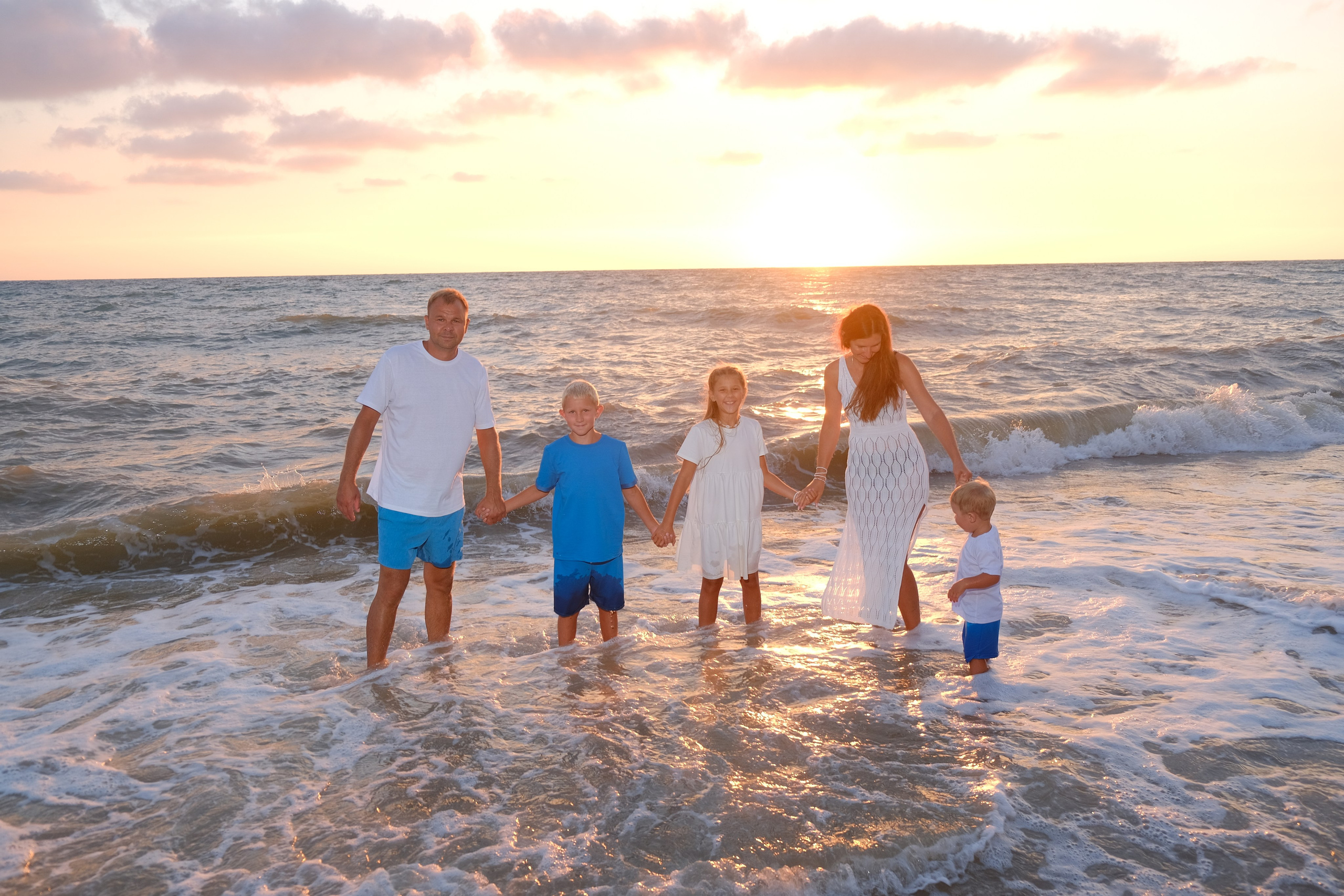 На Море. Профессиональная фотосъемка в Крыму. Натуральные эмоции и живые кадры. Забронируйте дату прямо сейчас!
