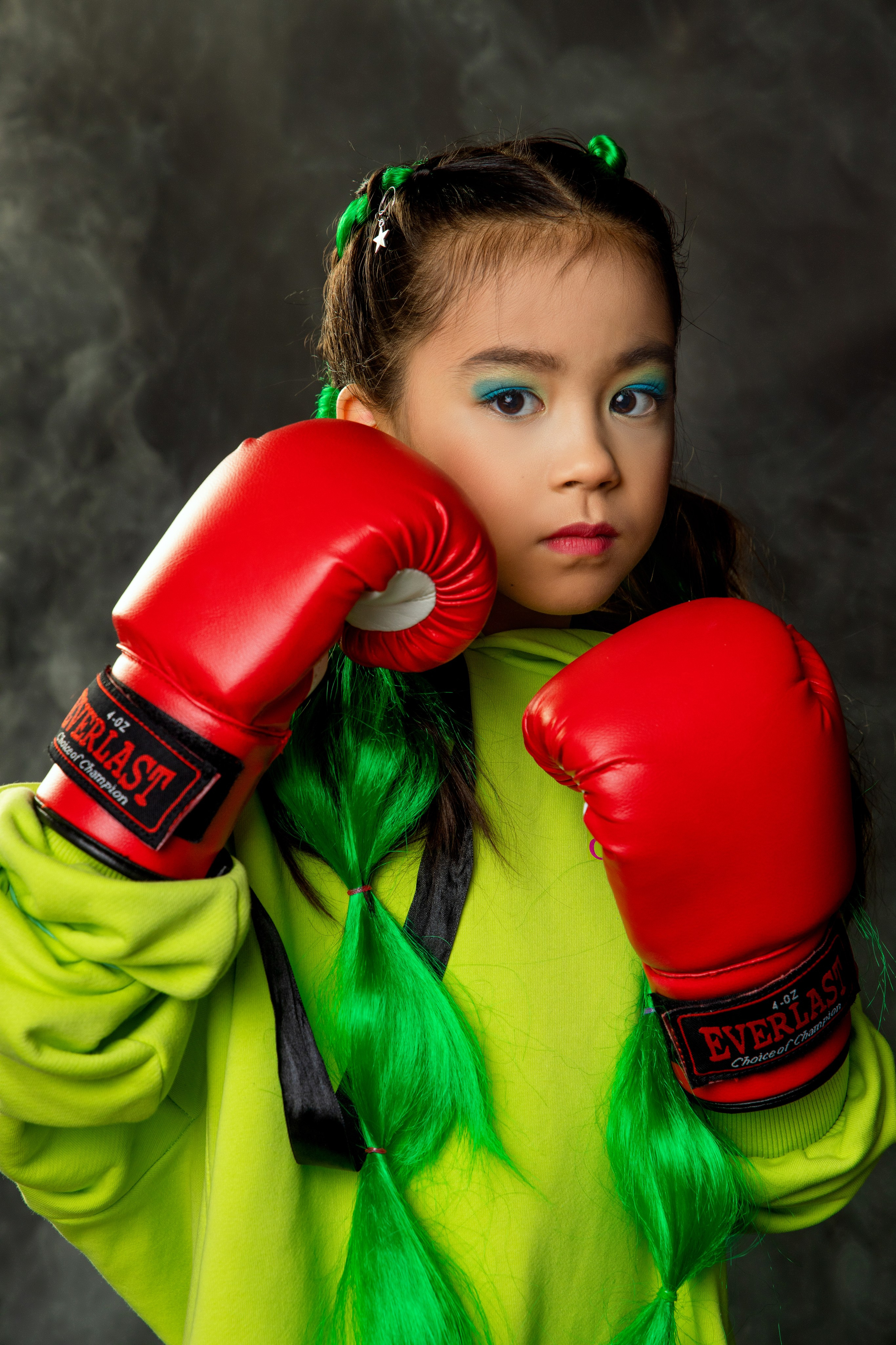 Модный бокс. Студия Soft Light, макияж Александра Стурова, причёски Ксения Матджанова. Татьяна Мирзоян