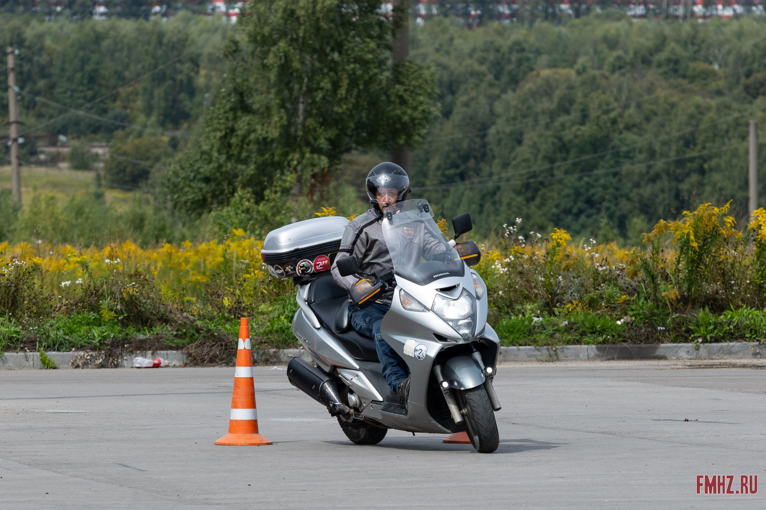 Мотоцунами. Фотограф Ольга Гирусова «Пантерочка» Москва