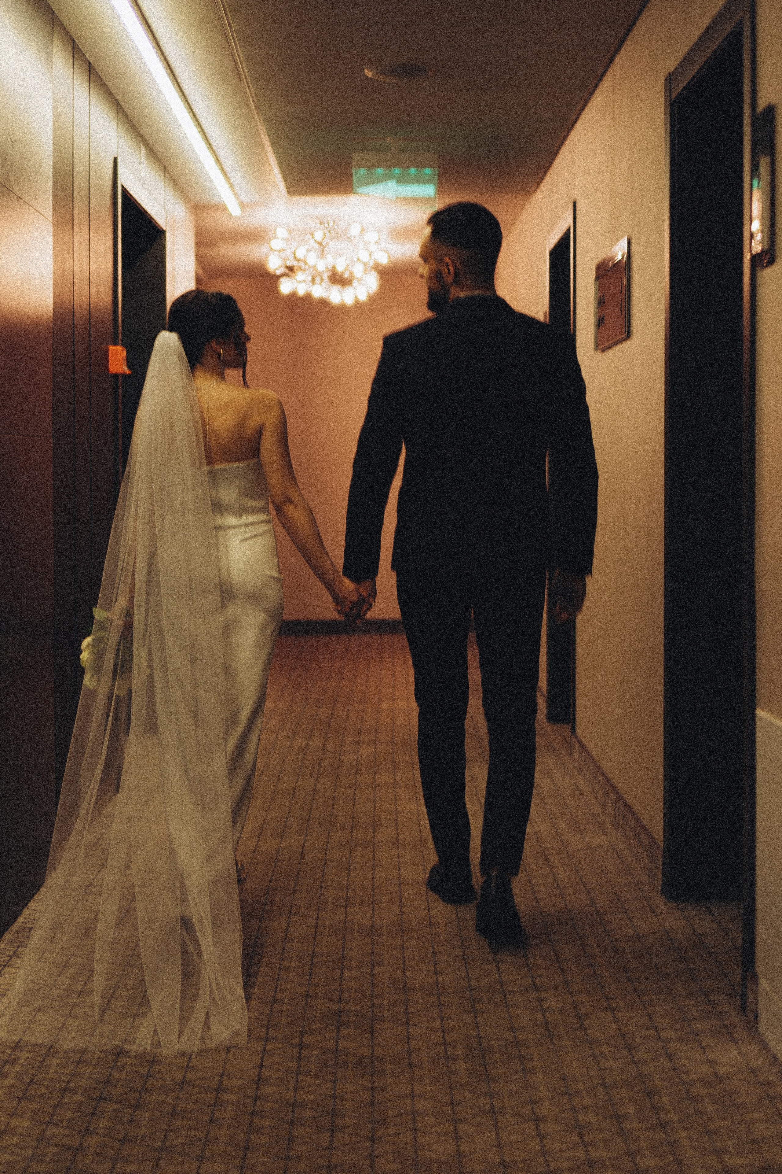 СВАДЕБНАЯ СЬЕМКА СБОРОВ ЖЕНИХА И НЕВЕСТЫ В ОТЕЛЕ И ТАКЖЕ ФОТОСЕССИИЯ В ОТЕЛЕЕ МЕГАПОЛИС БРЯНСК. Профессиональный фотограф, Санкт-Петербург — Виктория Богомолова