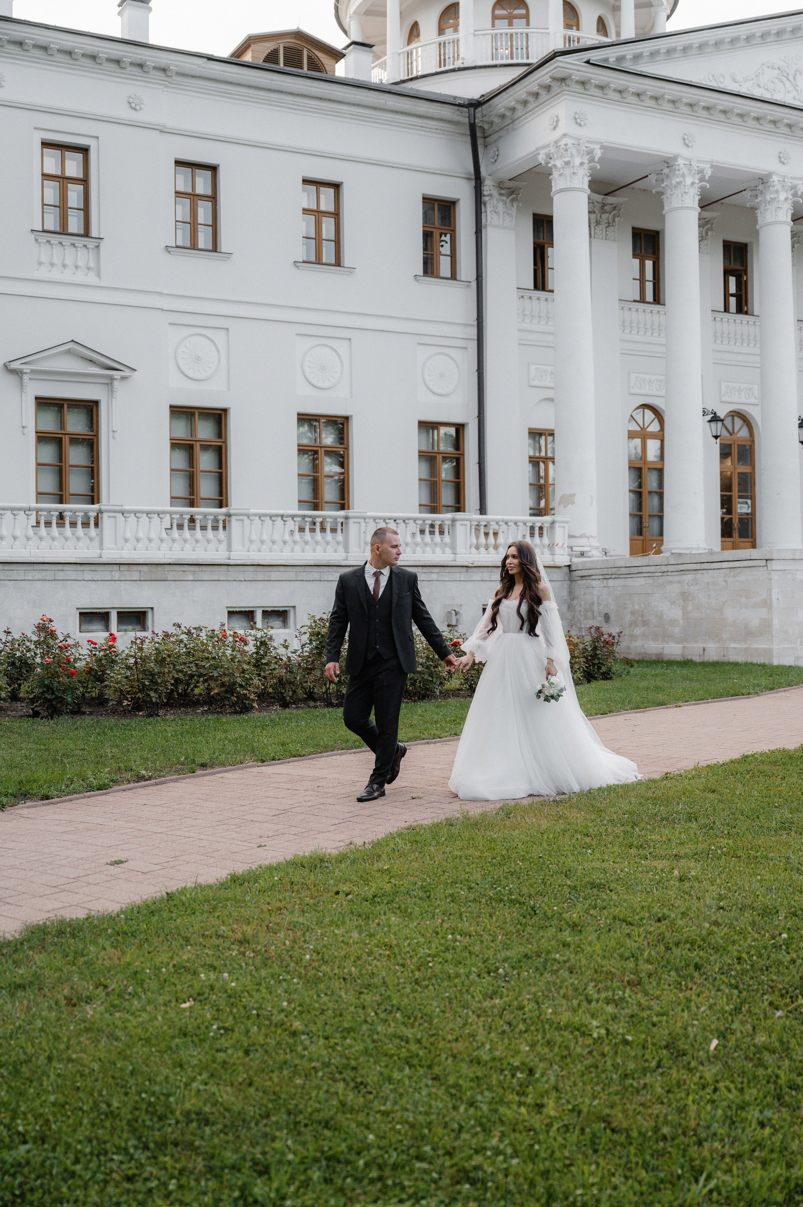 Роман и Алсу Остафьево. Свадебный фотограф Раменское-Москва
