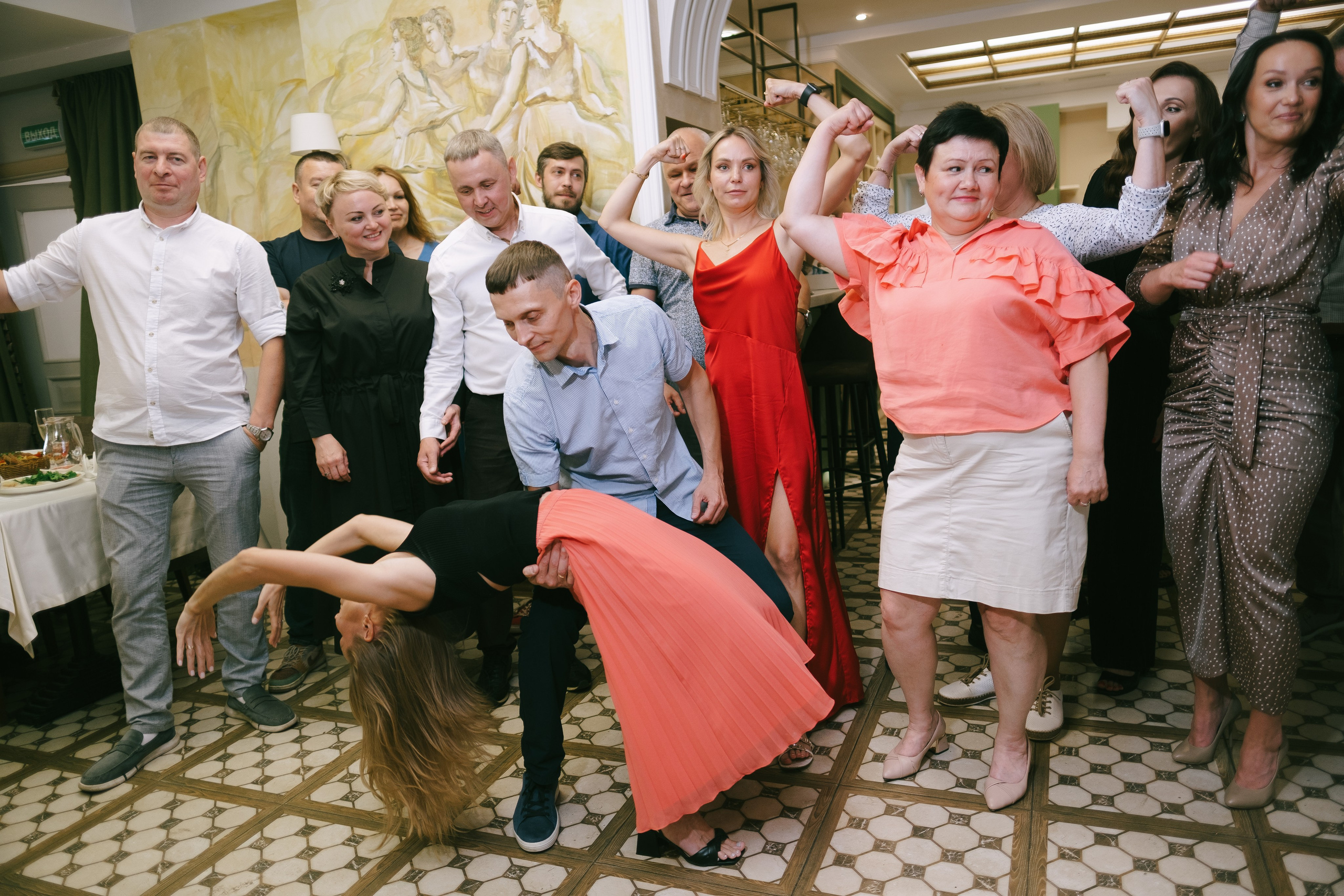 Выпускной школа 33. Свадебный и репортажной фотограф Денис Ожигин в Краснодаре и Краснодарском крае