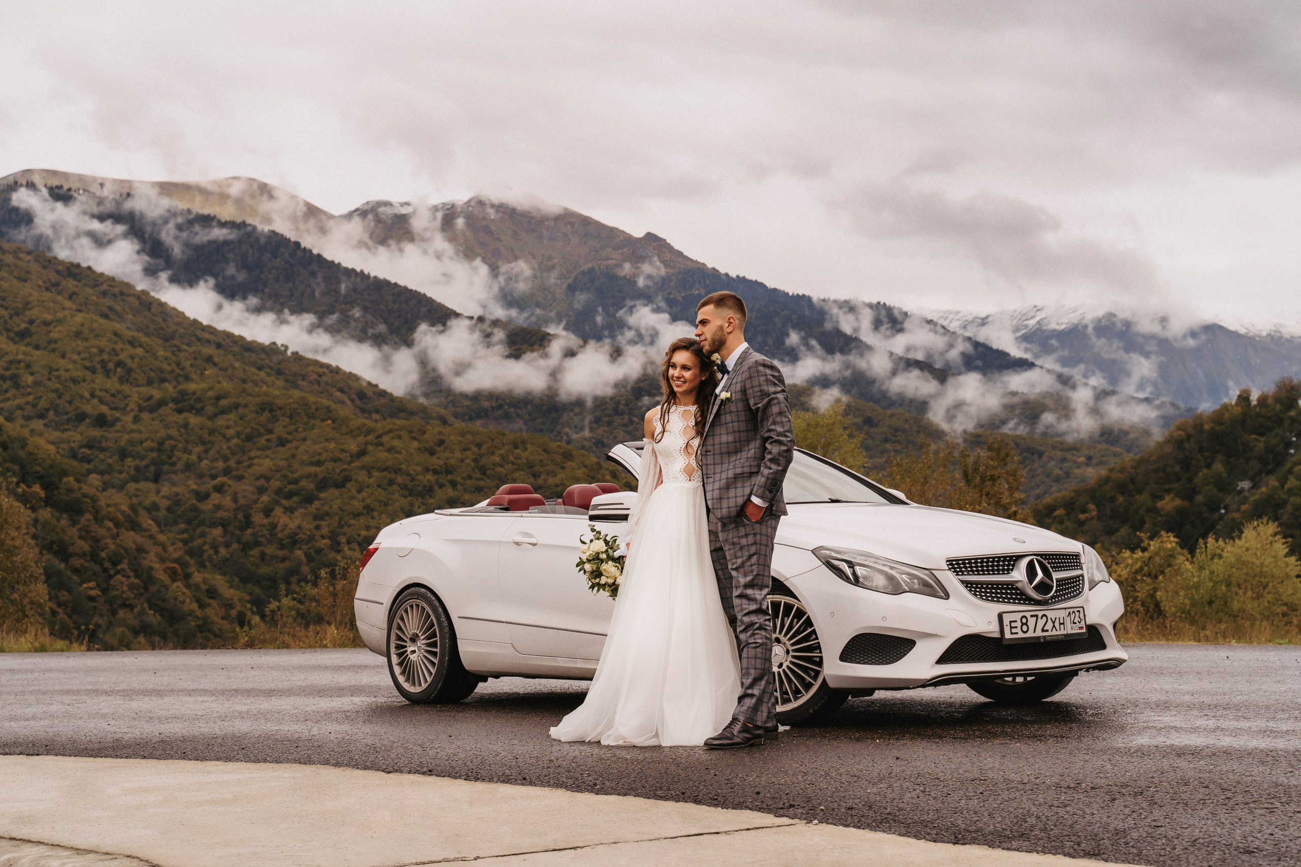 Свадебная фотосессия на море и в горах в Сочи. Алина Бернд — свадебный и индивидуальный фотограф в Сочи и Адлере