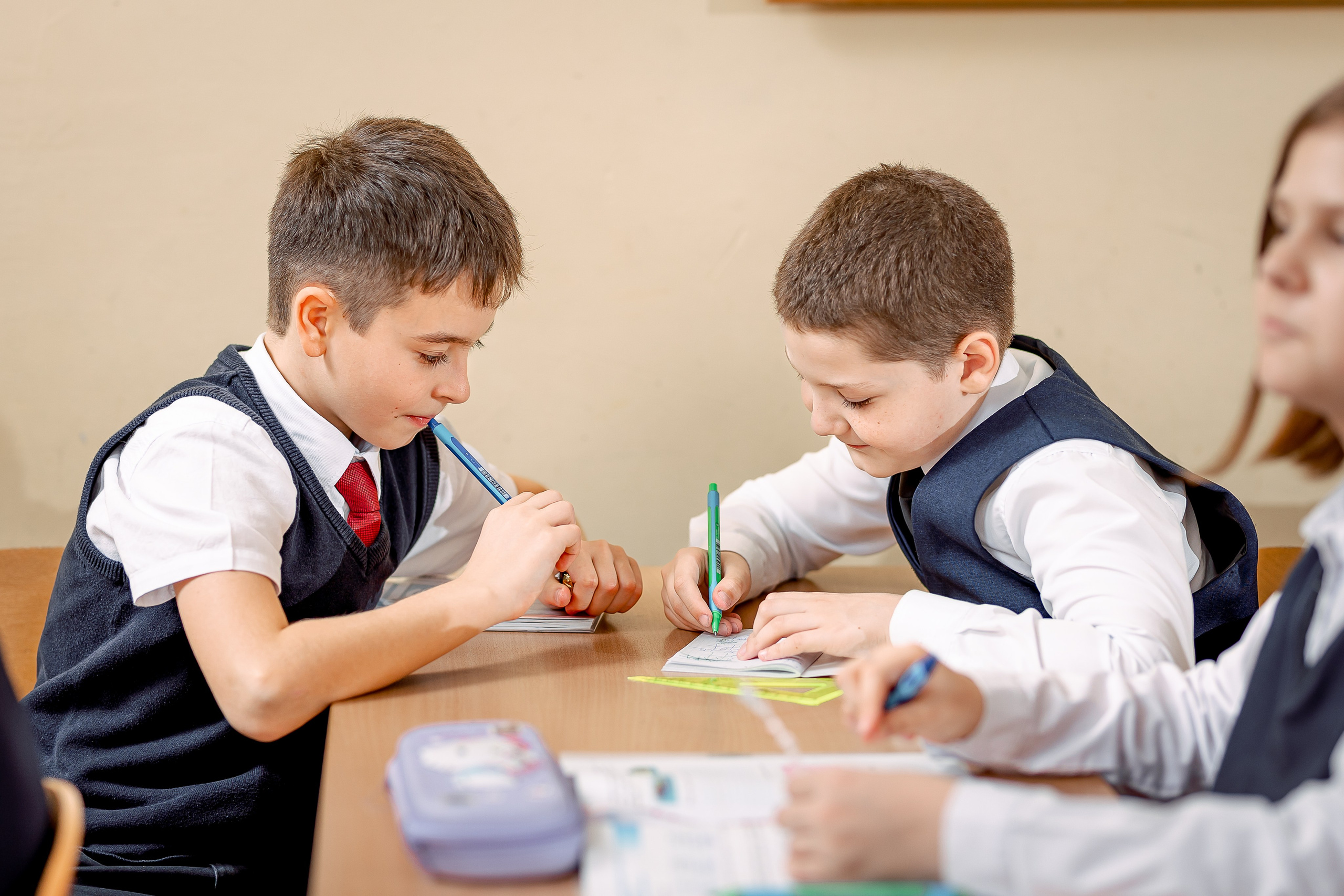 Репортаж на уроках. Семейный и детский фотограф Комина Елена, Власиха, Одинцово