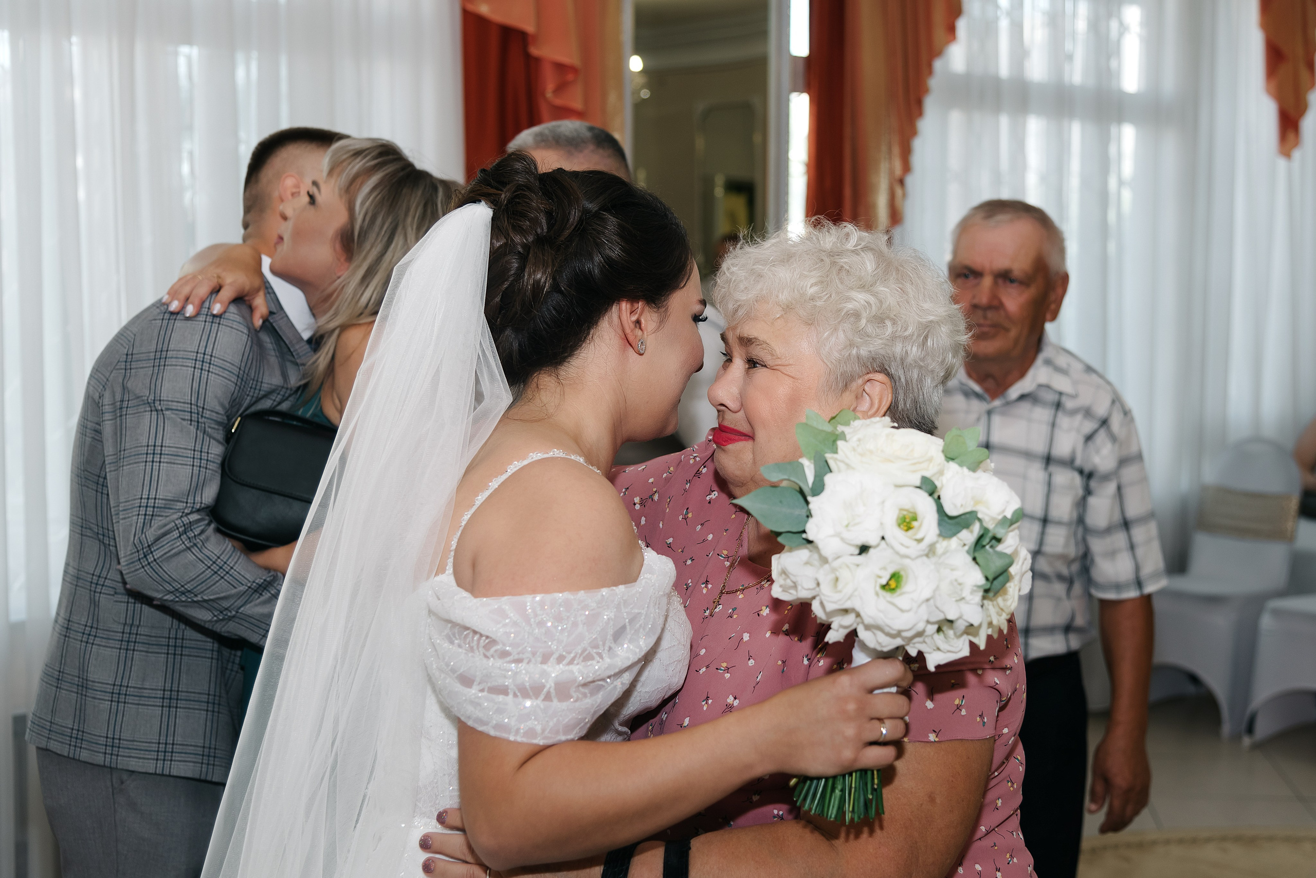 Роман и Карина. Фотограф Волжский Екатерина Егорова