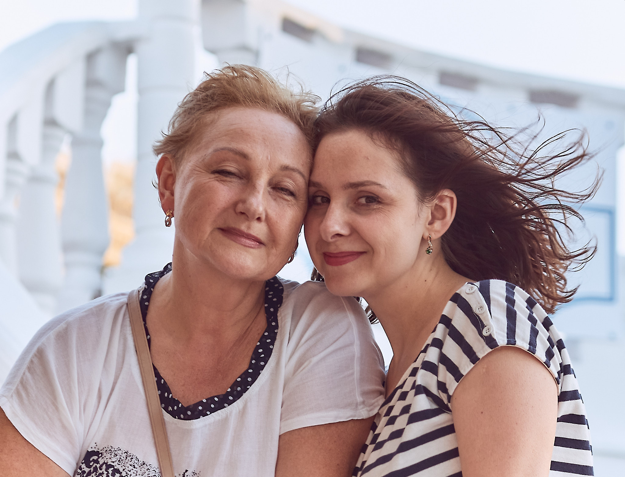 Семейная фотосессия бабушка и мама пляж Сады морей Геленджик