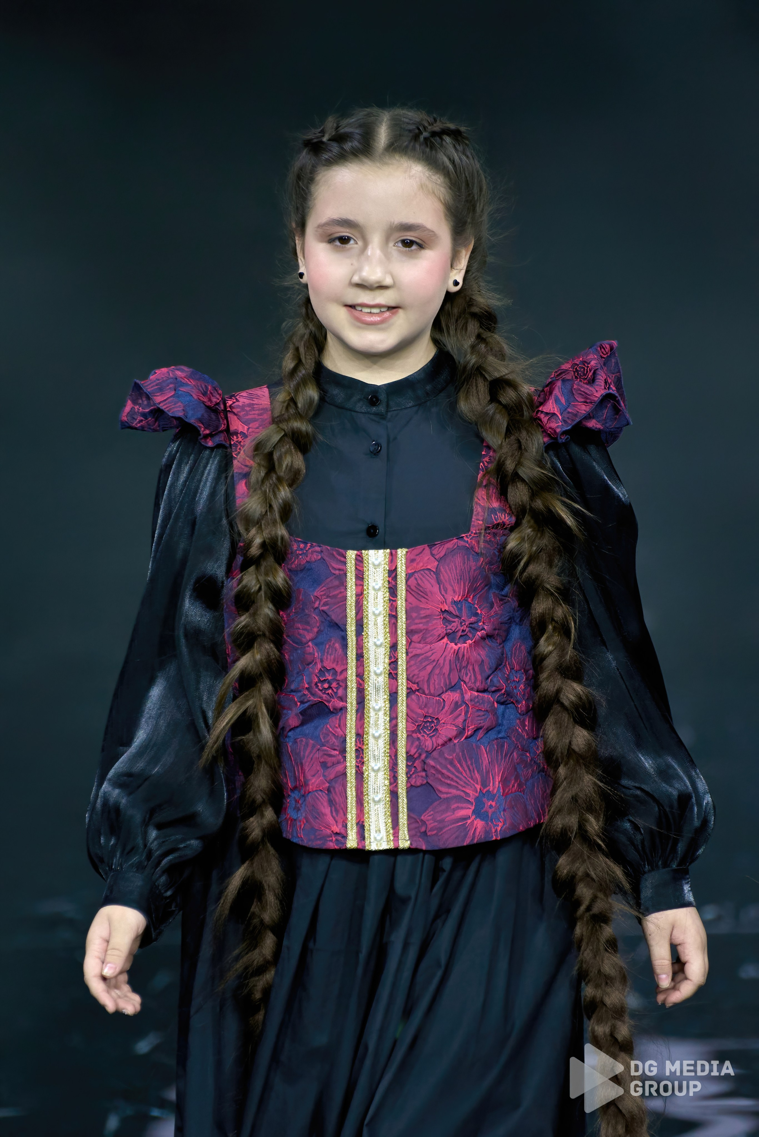 Giza | sfw 2025 | the fragment. DG MEDIA GROUP | Контент для модных показов и концертов