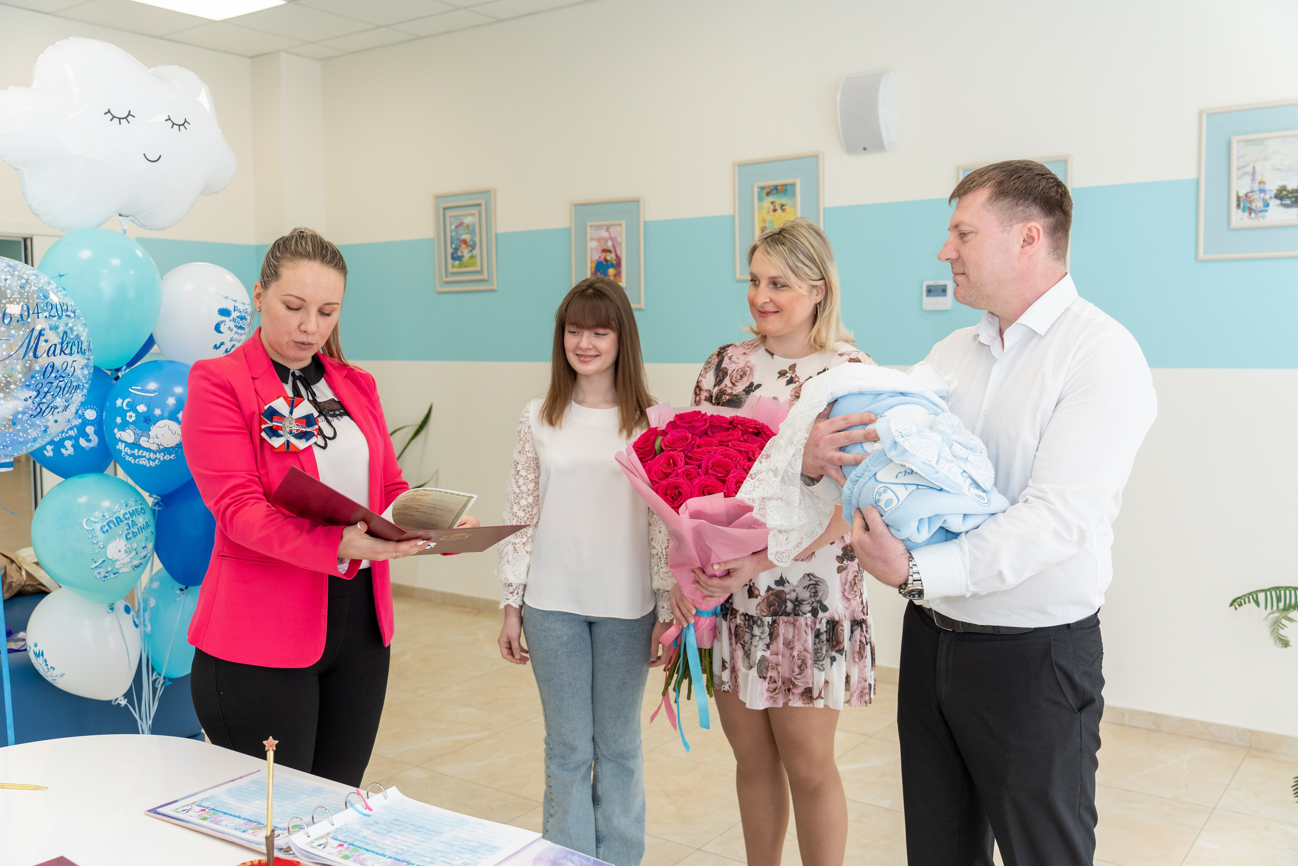 Выписка из роддома. Фотограф на Крещение и Венчание в Туле, детский и семейный фотограф