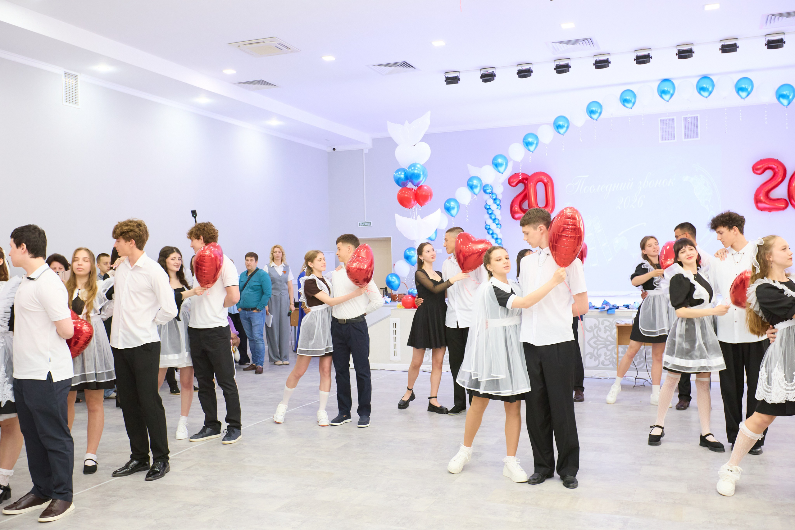 Последний звонок 6 шк 11А Саки. Фотограф в Крыму Светлана Викулова