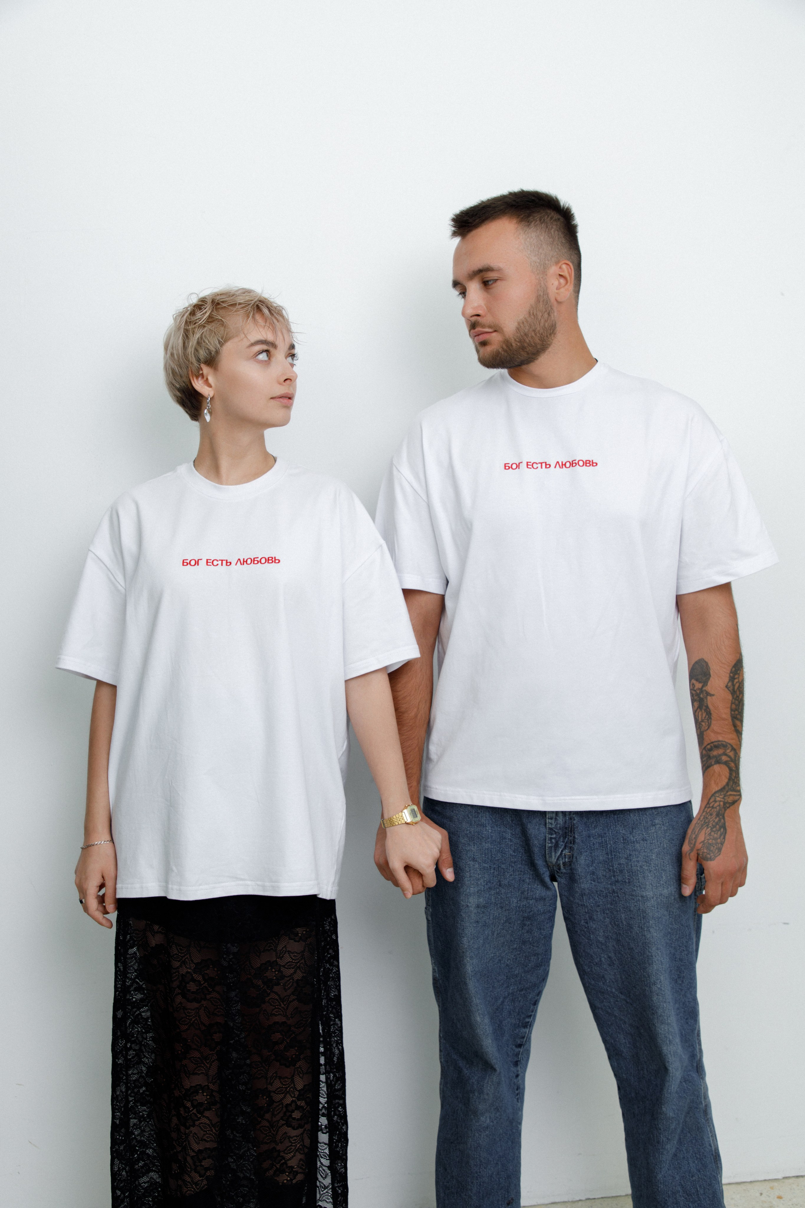 Каталог для бренда футболок. Фотограф Ксения Третьякова, Санкт-Петербург