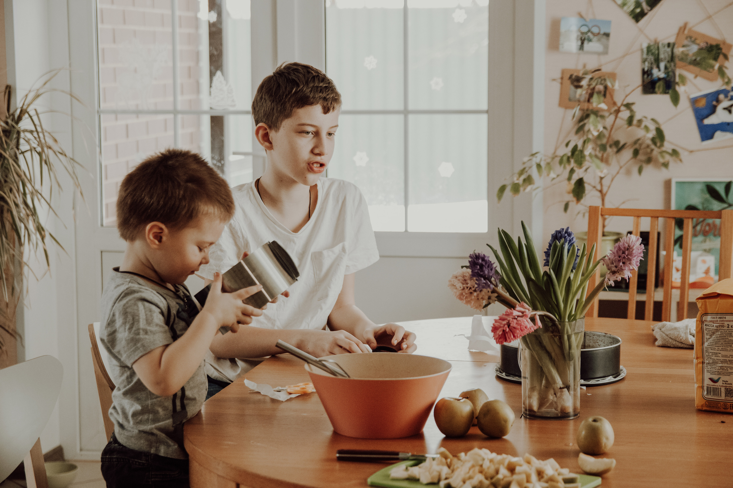 В доме с лестницей. Семейный фотограф в Москве