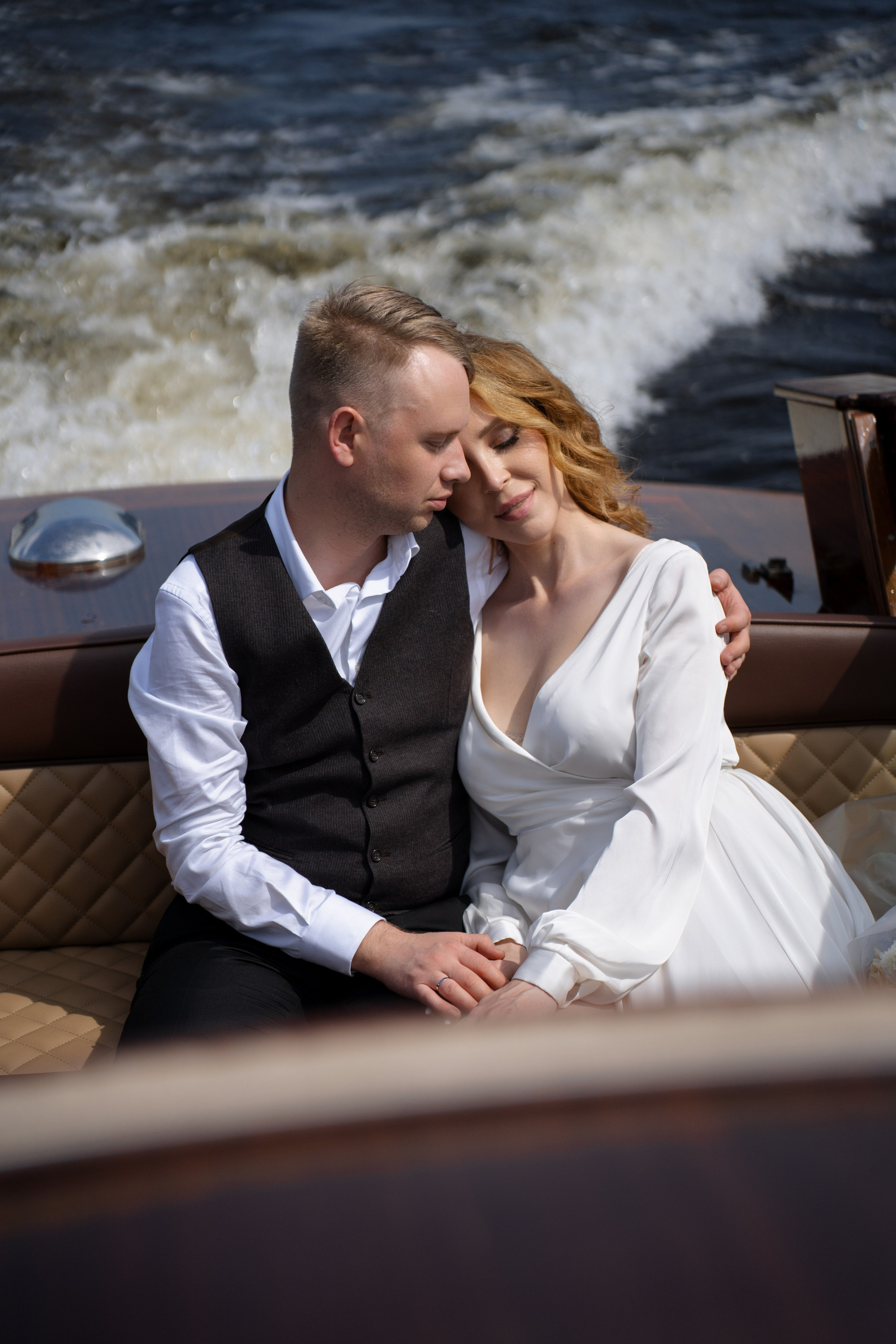 Свадьба на катере. Фотограф Оксана Шавва