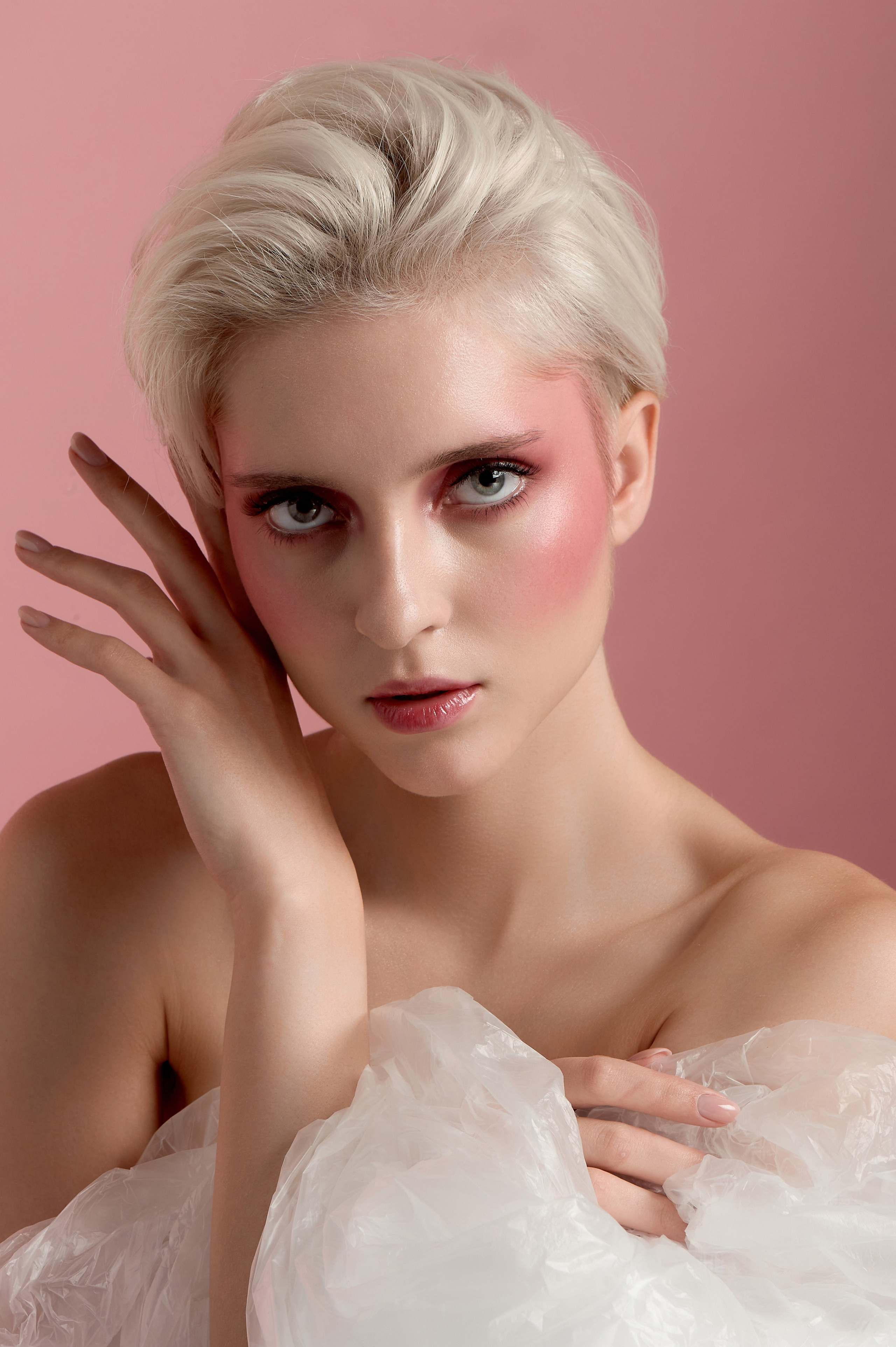 Бьюти съемка на розовом фоне. Фотограф, психолог в Москве, Жуковском, Раменском Галина Майлер