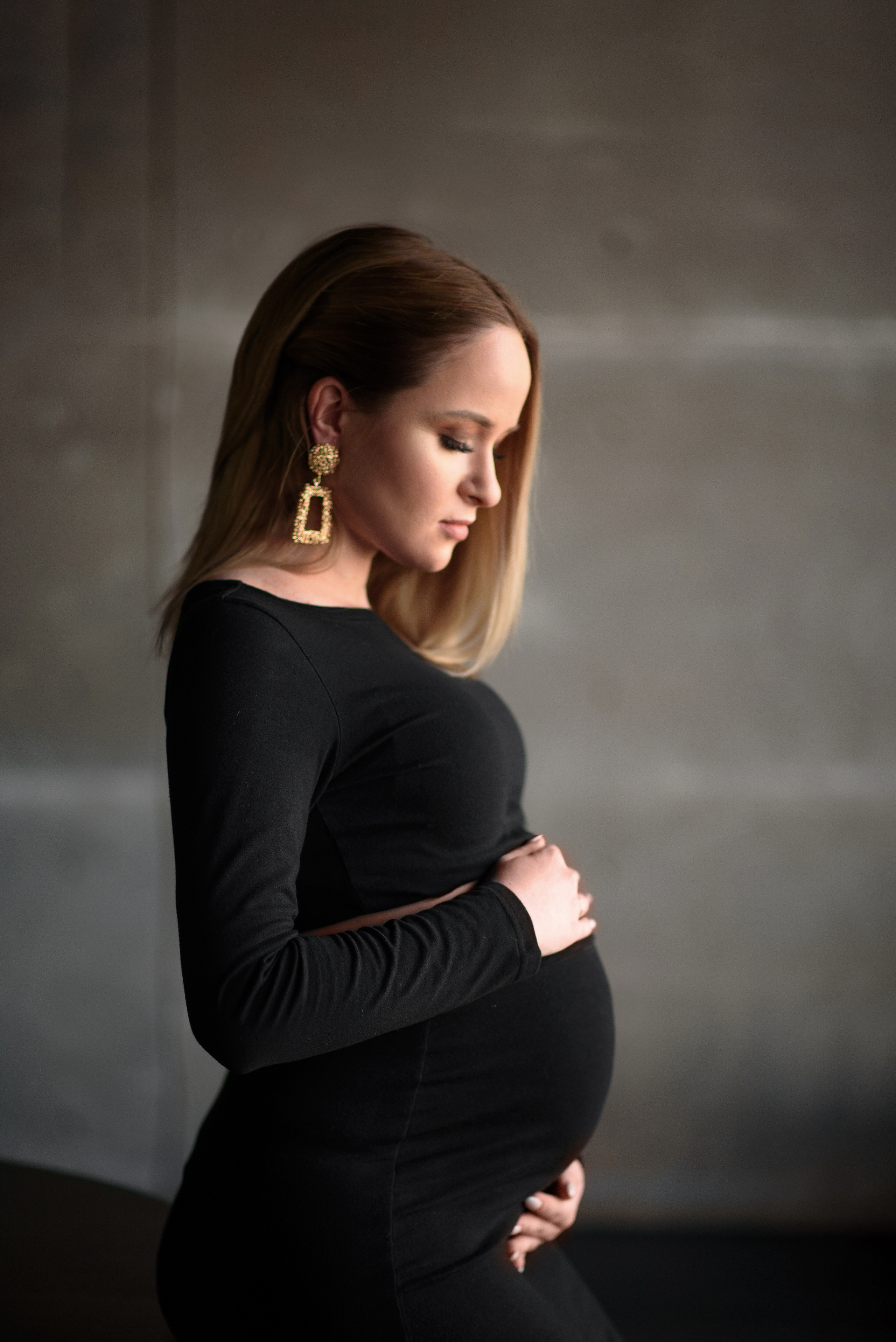 Фотосессия беременности в темной студии. Фотограф в Москве и Люберцах, Валя Шикулина