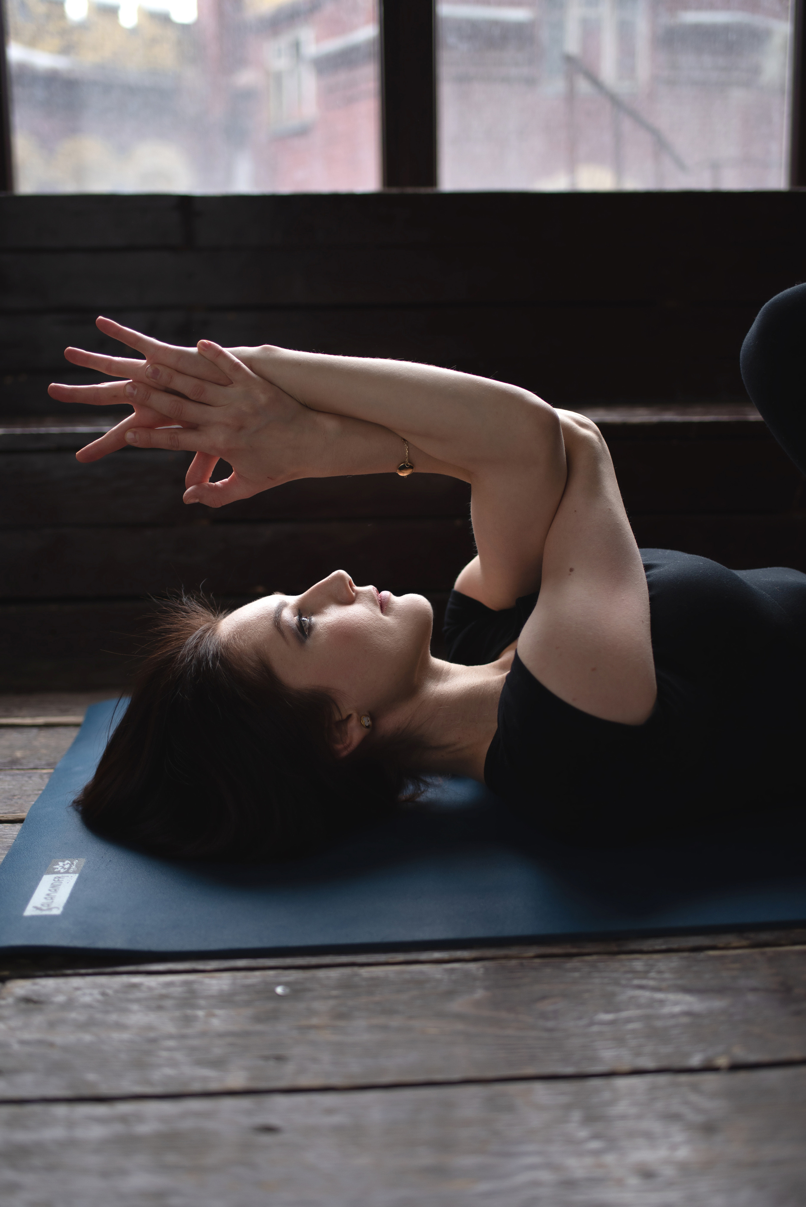 Профессиональная фотосессия для инструктора по йоге. Фотограф в Москве и Люберцах, Валя Шикулина