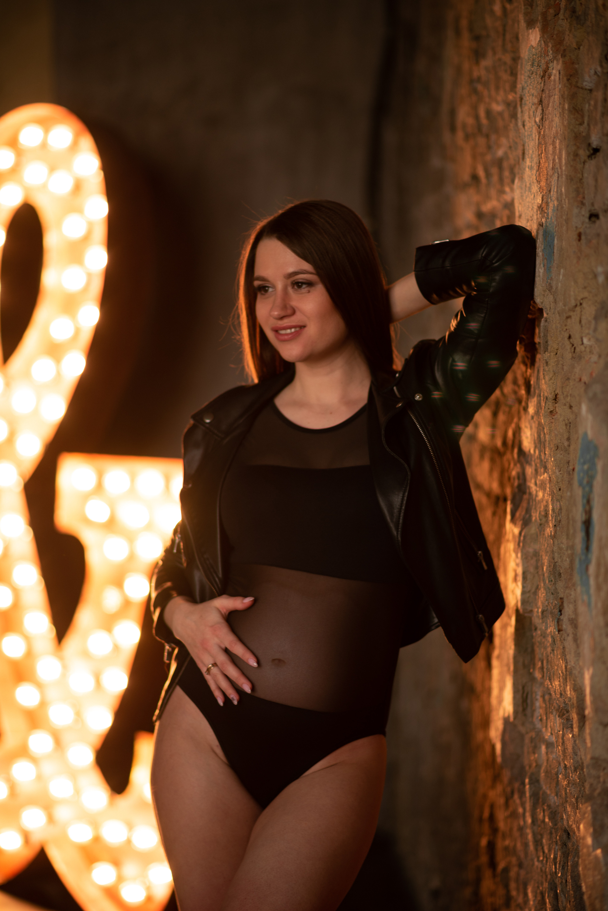 Фотосессия беременности в темной студии. Фотограф в Москве и Люберцах, Валя Шикулина