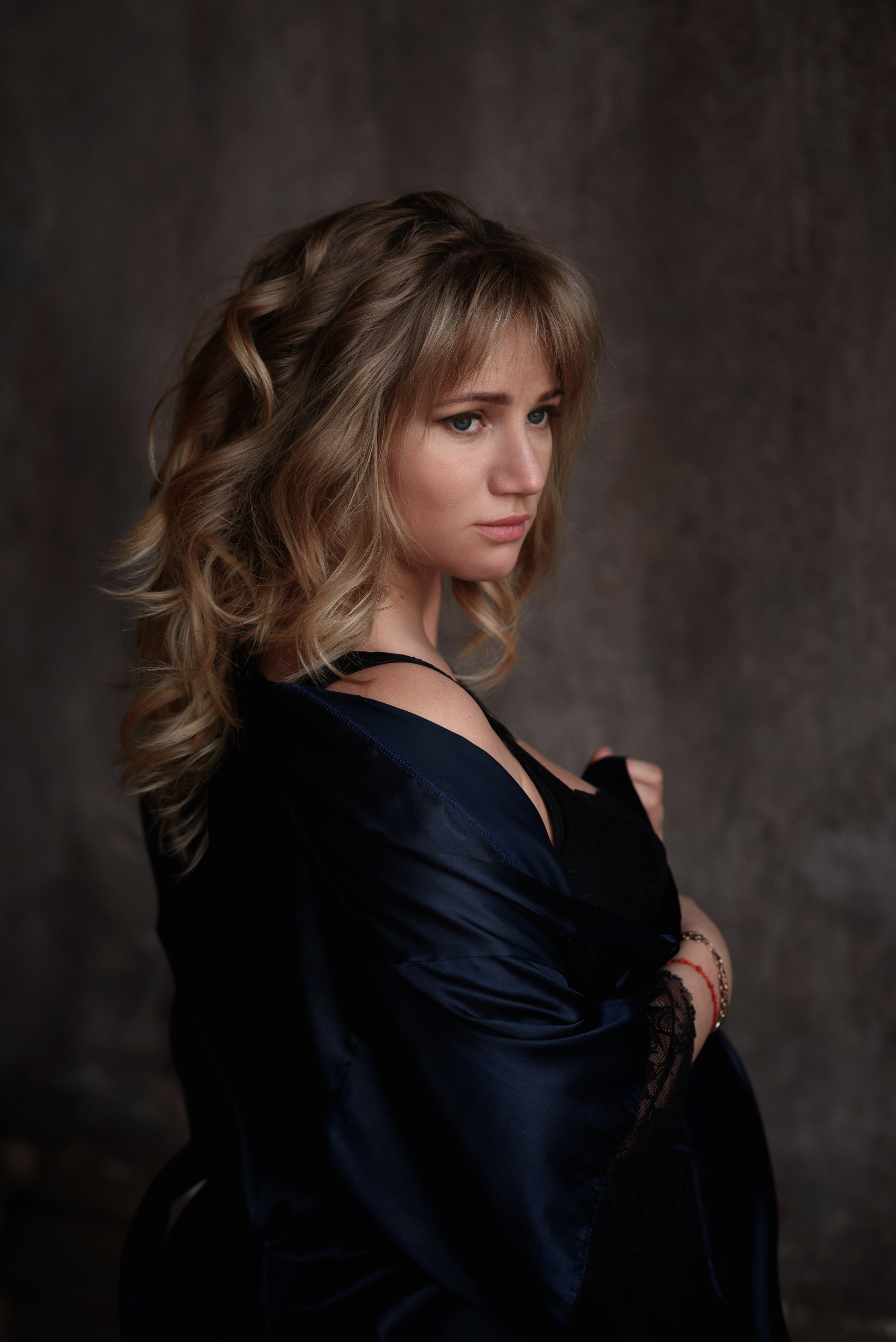 Фотосессия беременности в темной студии. Фотограф в Москве и Люберцах, Валя Шикулина