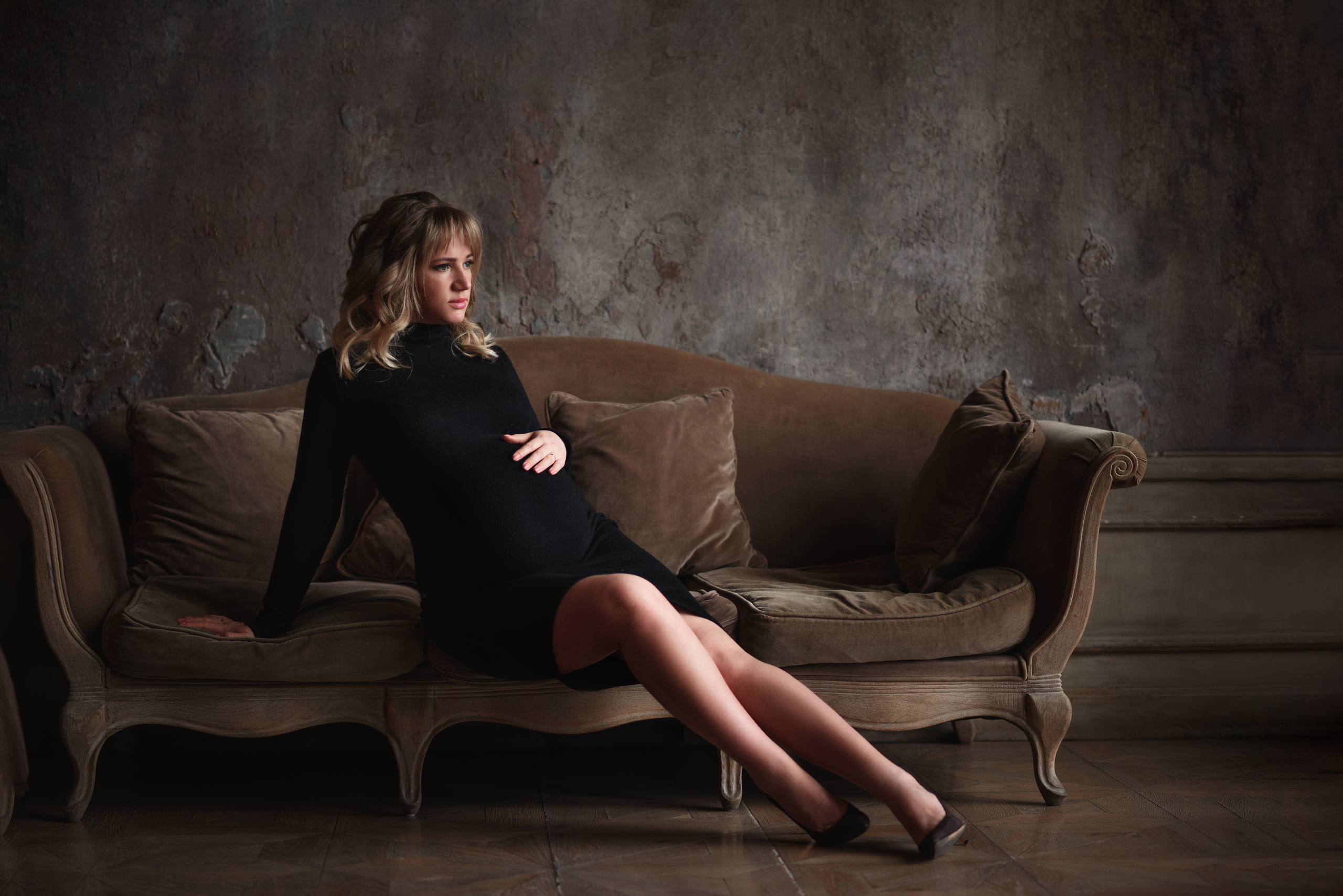 Фотосессия беременности в темной студии. Фотограф в Москве и Люберцах, Валя Шикулина