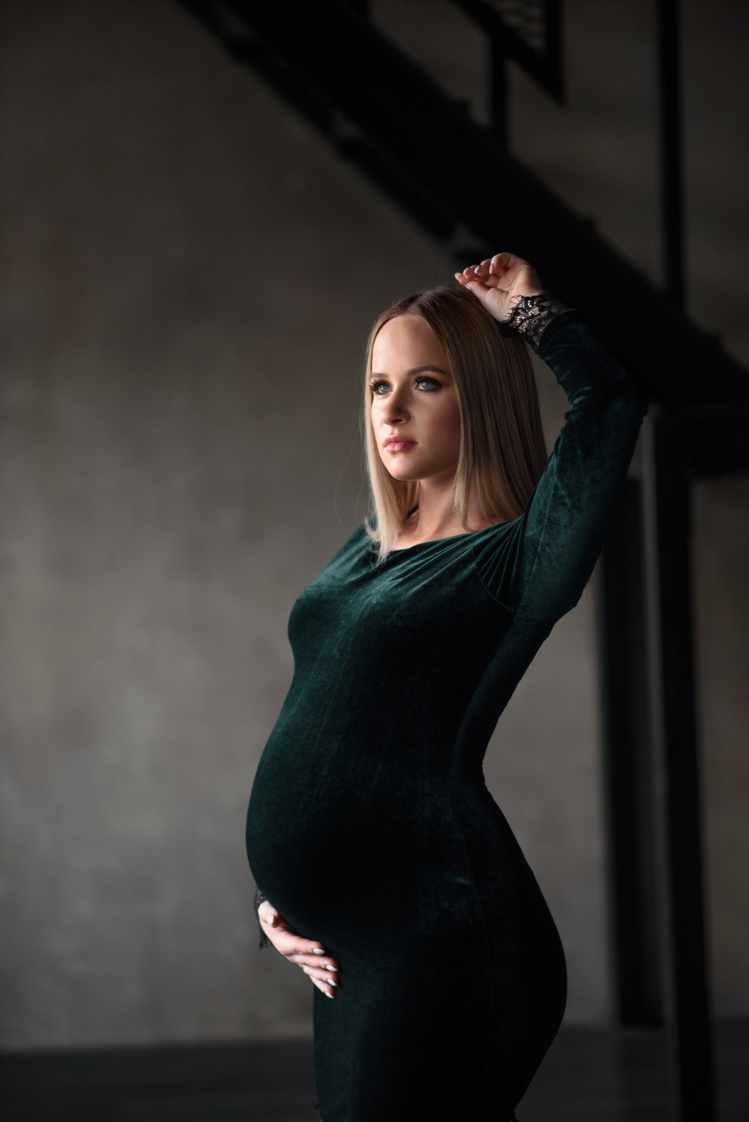 Фотосессия беременности в темной студии. Фотограф в Москве и Люберцах, Валя Шикулина