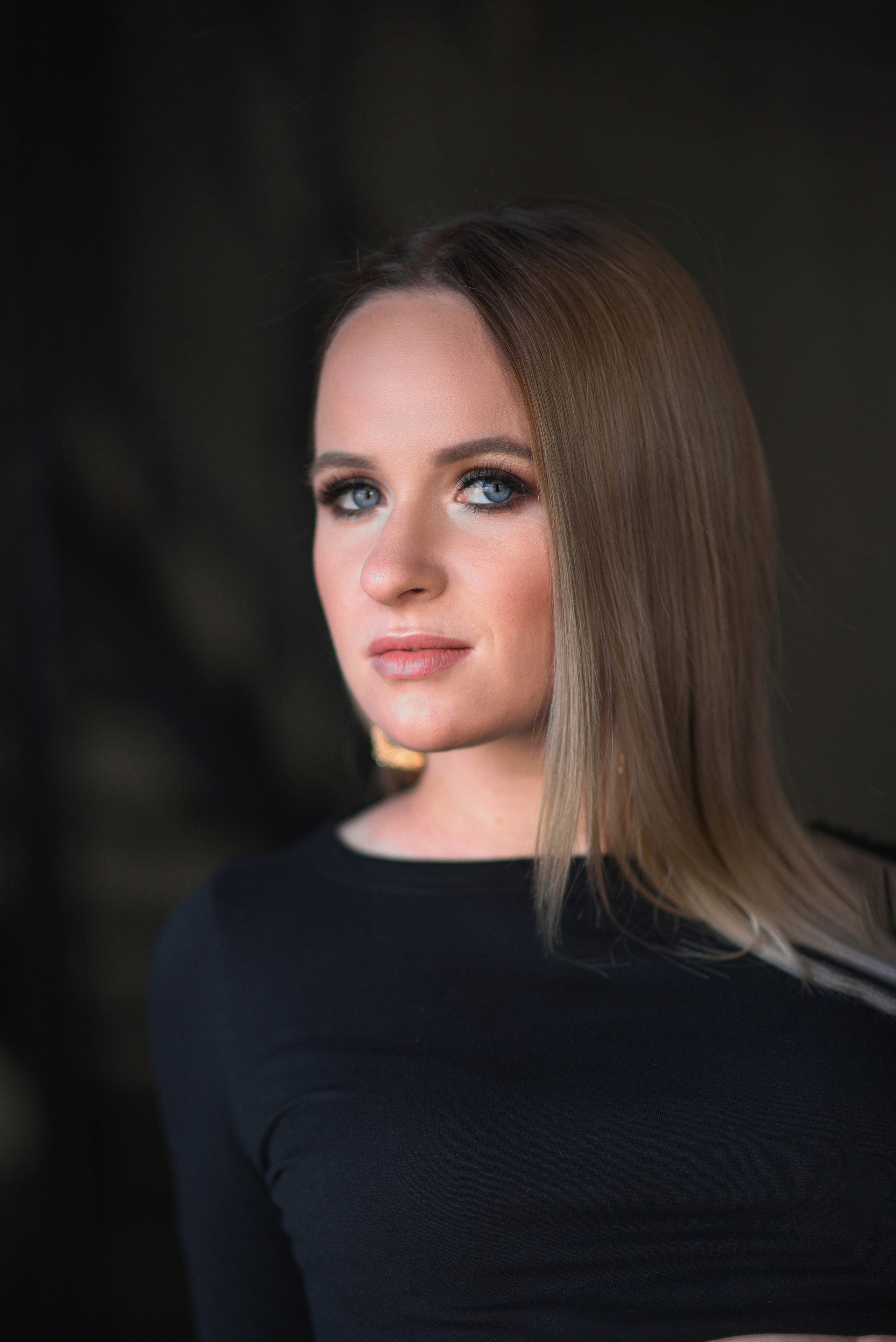 Фотосессия беременности в темной студии. Фотограф в Москве и Люберцах, Валя Шикулина