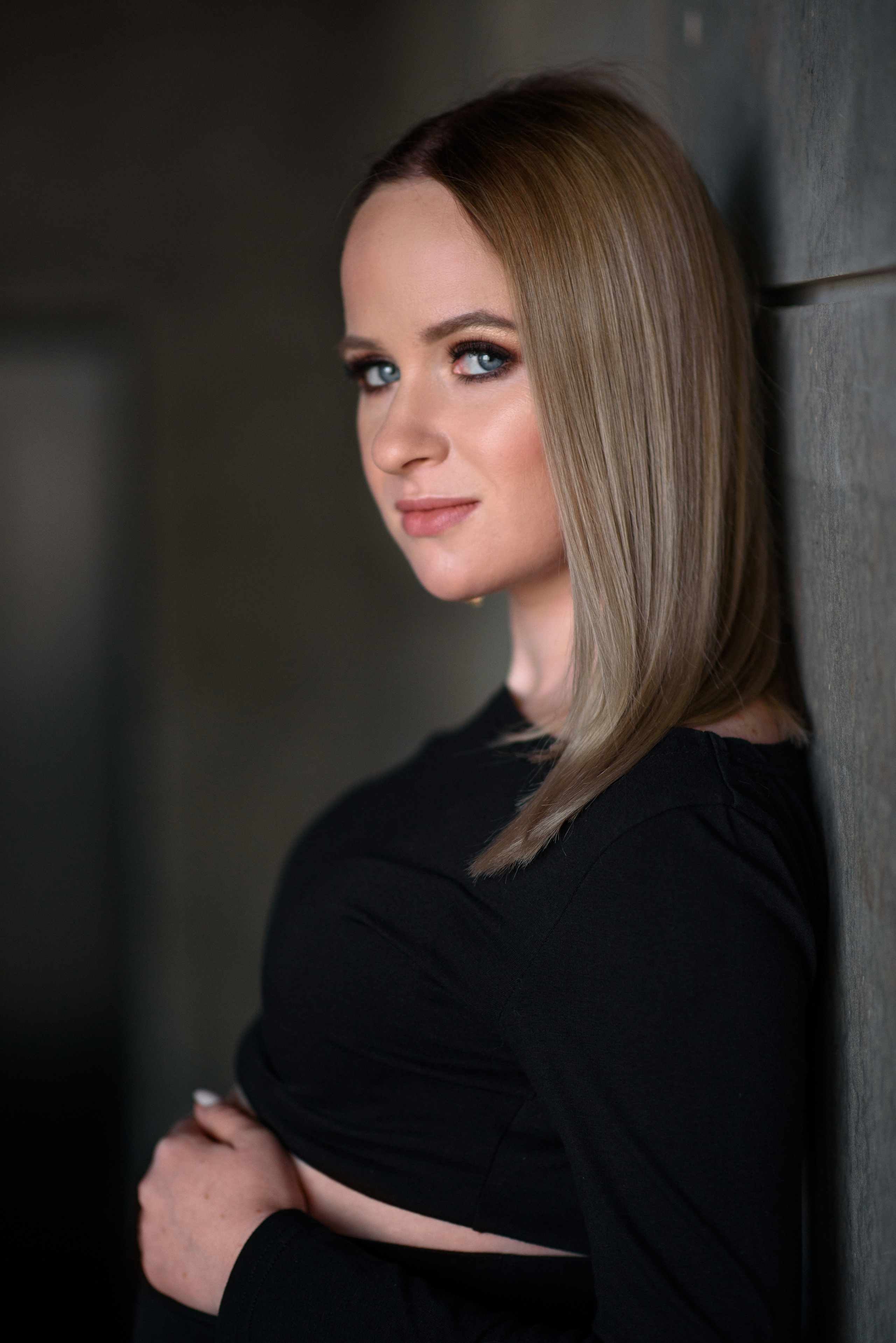 Фотосессия беременности в темной студии. Фотограф в Москве и Люберцах, Валя Шикулина