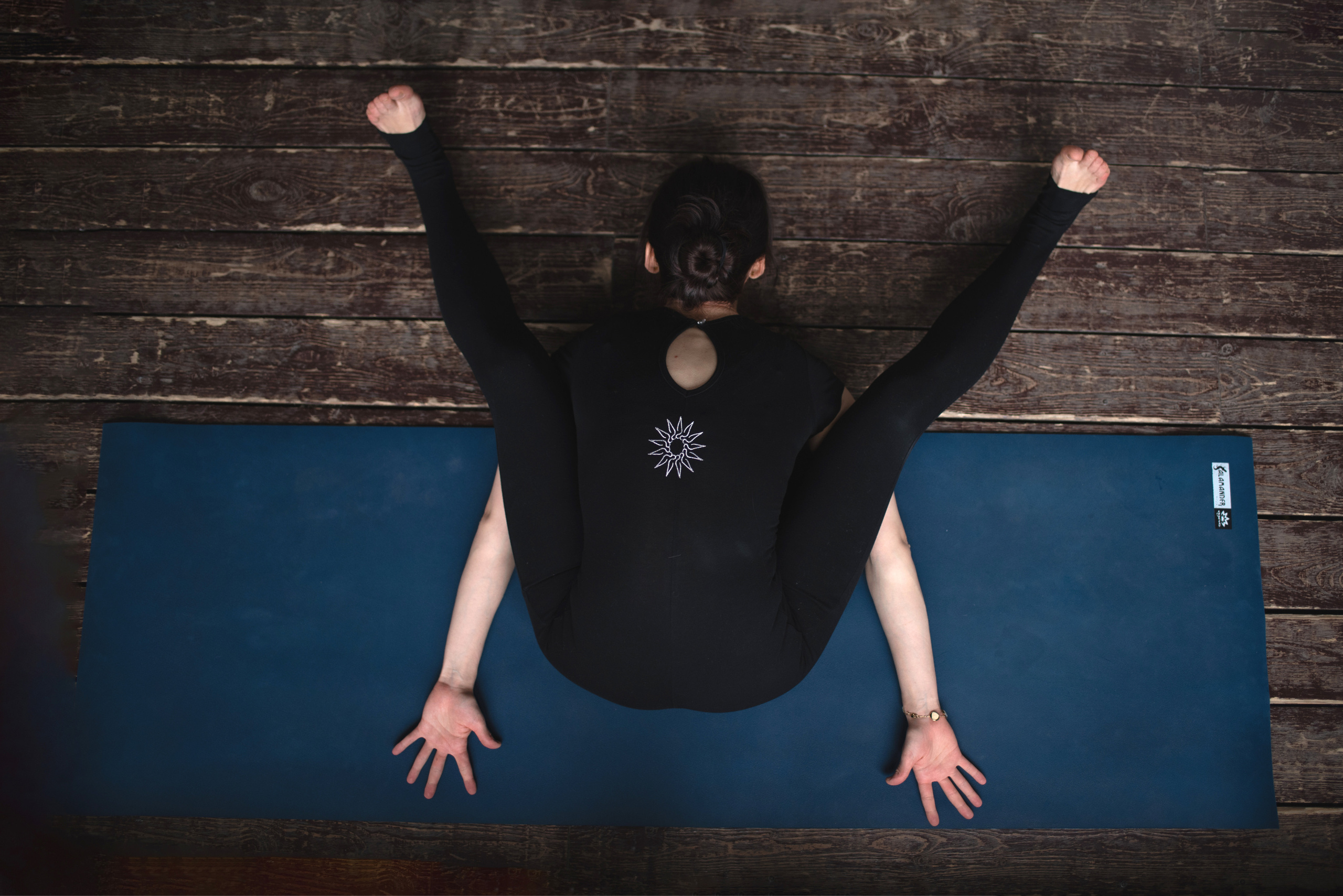 Профессиональная фотосессия для инструктора по йоге. Фотограф в Москве и Люберцах, Валя Шикулина