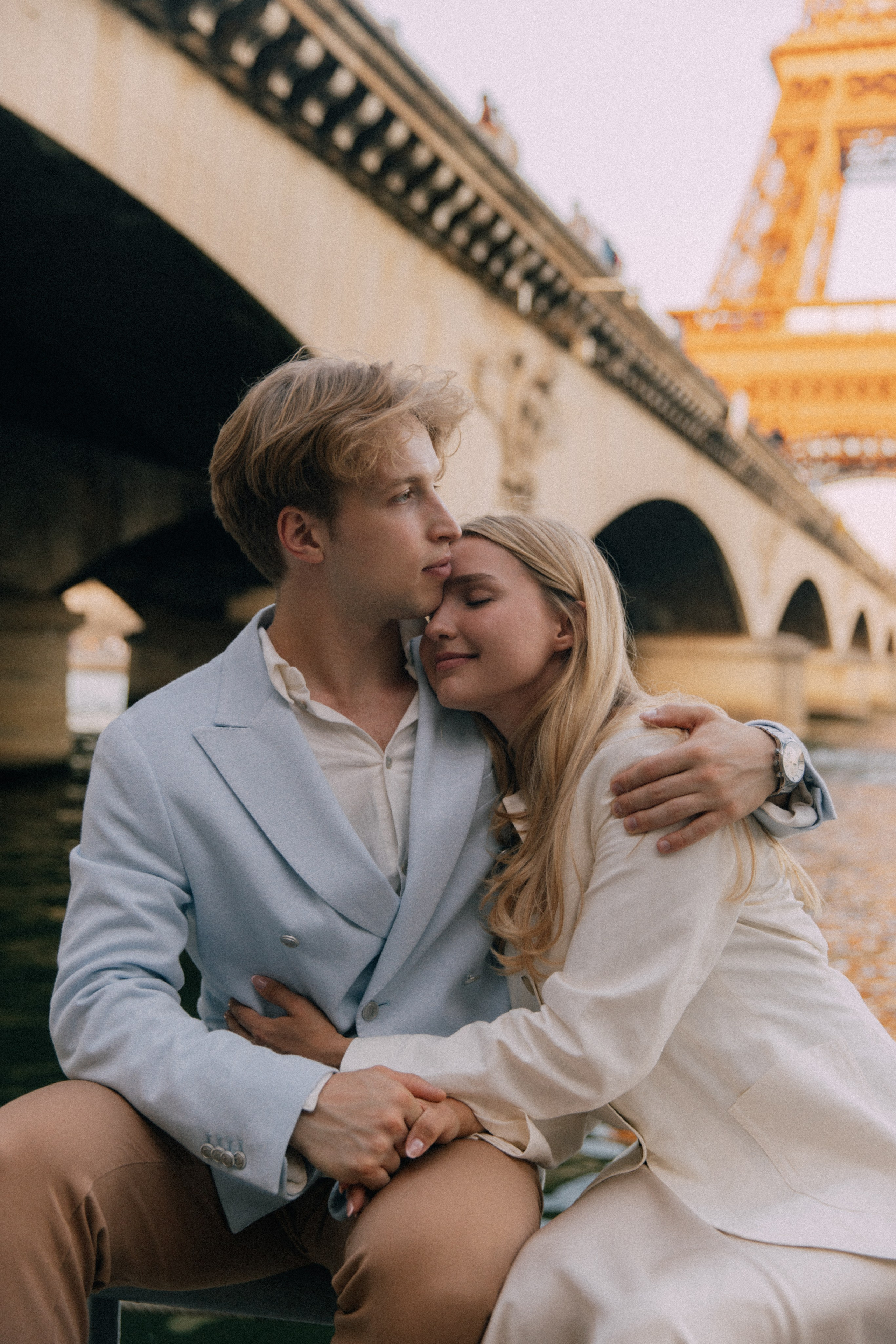 On the rooftops of Paris. Photographer in Paris