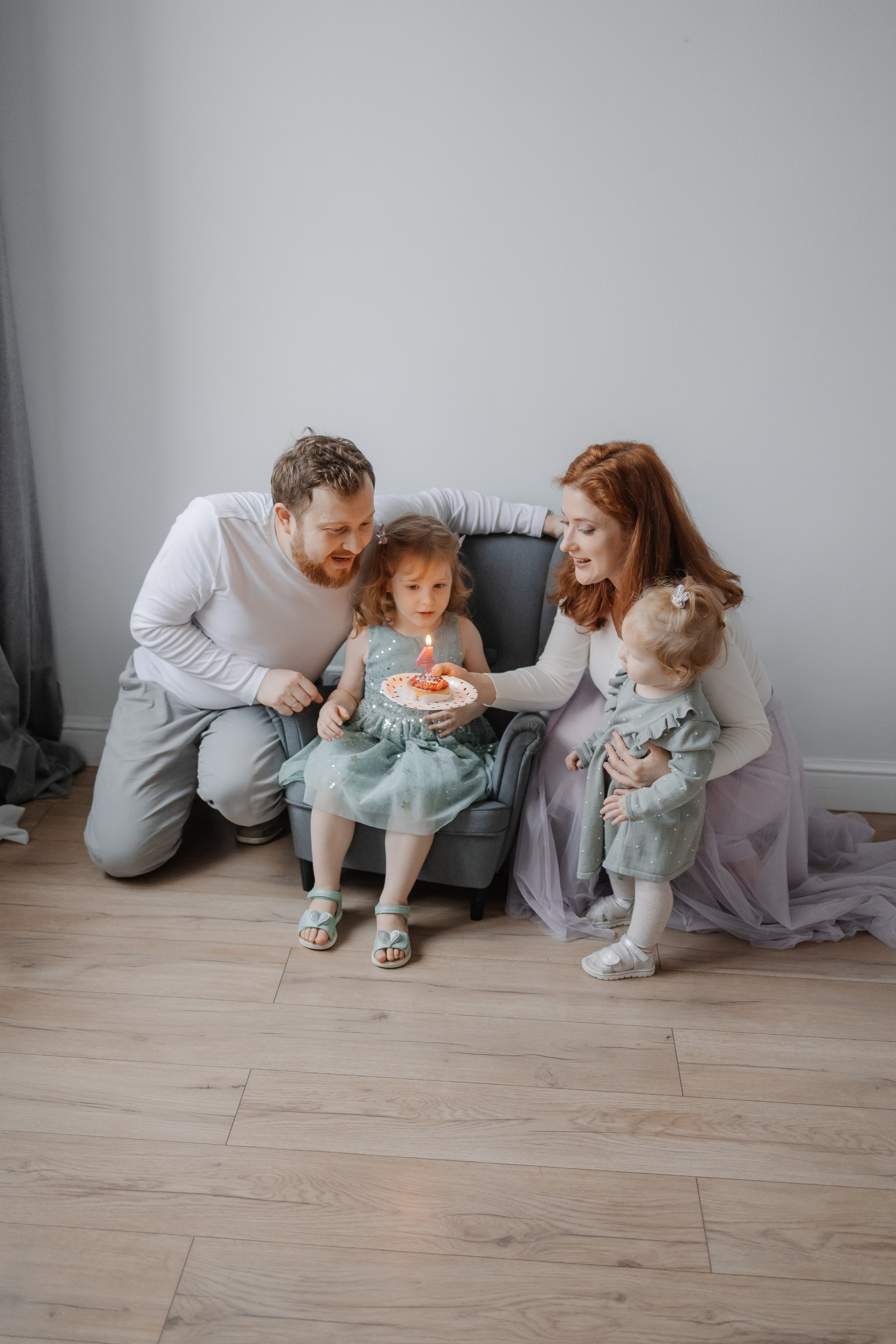 Даша, Ваня и девчонки. Детский и семейный фотограф. Москва