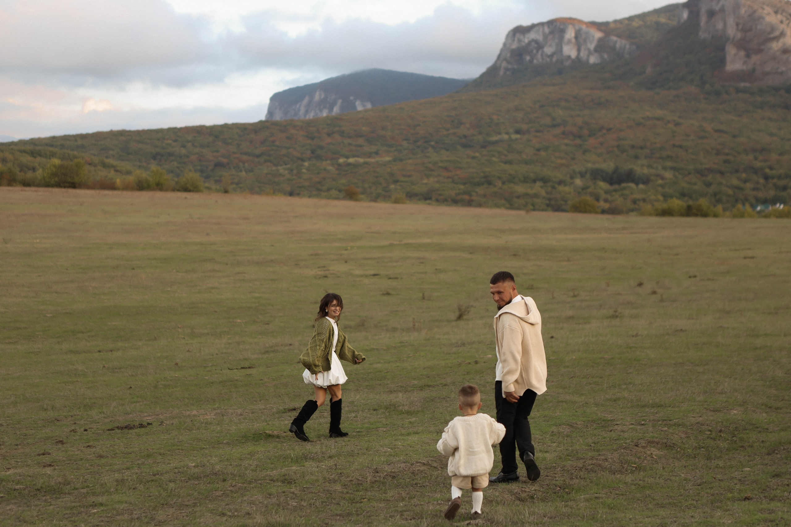 Однажды мы загадали счастье, а потом на свет появился ты, наш сынок. Фотограф в Крыму Богдана Захарчук
