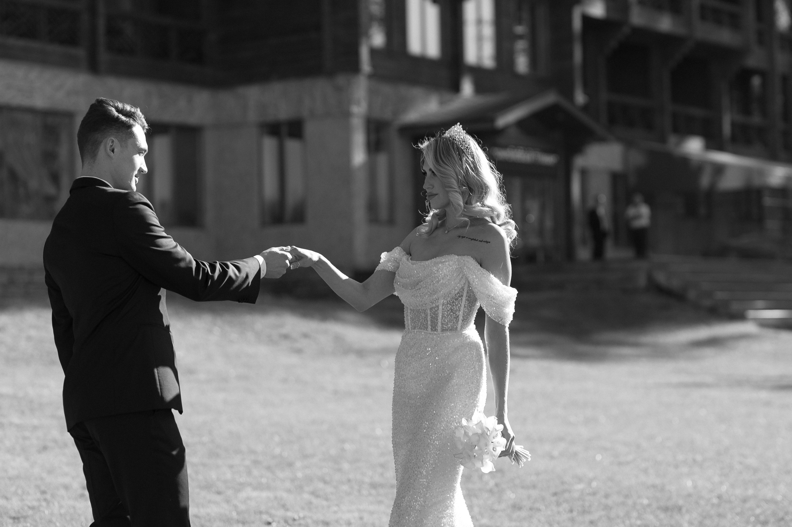 ···. Свадебный фотограф в Санкт-Петербурге Александра Чукавина