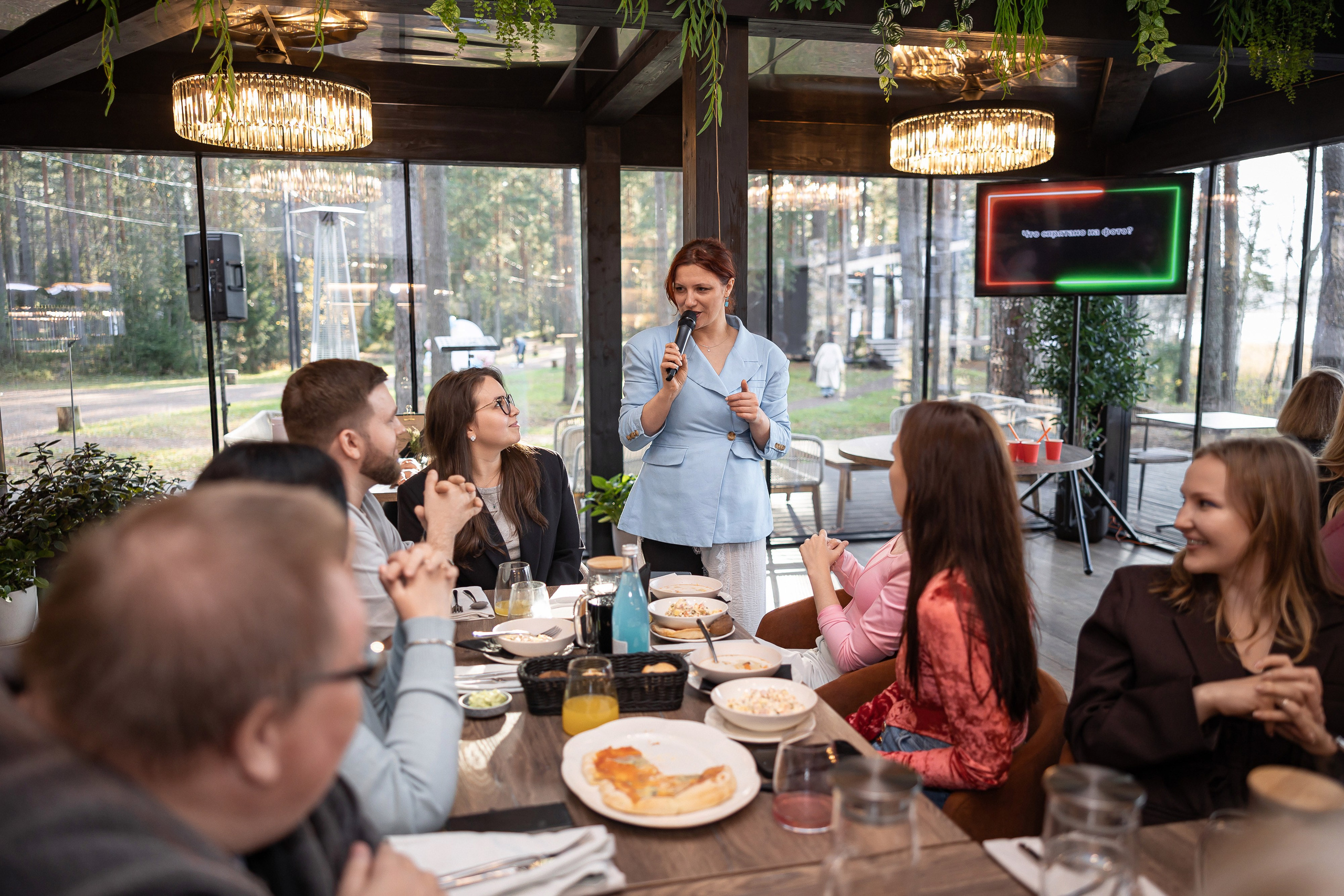 Ведущая СПБ Надежда Кожина