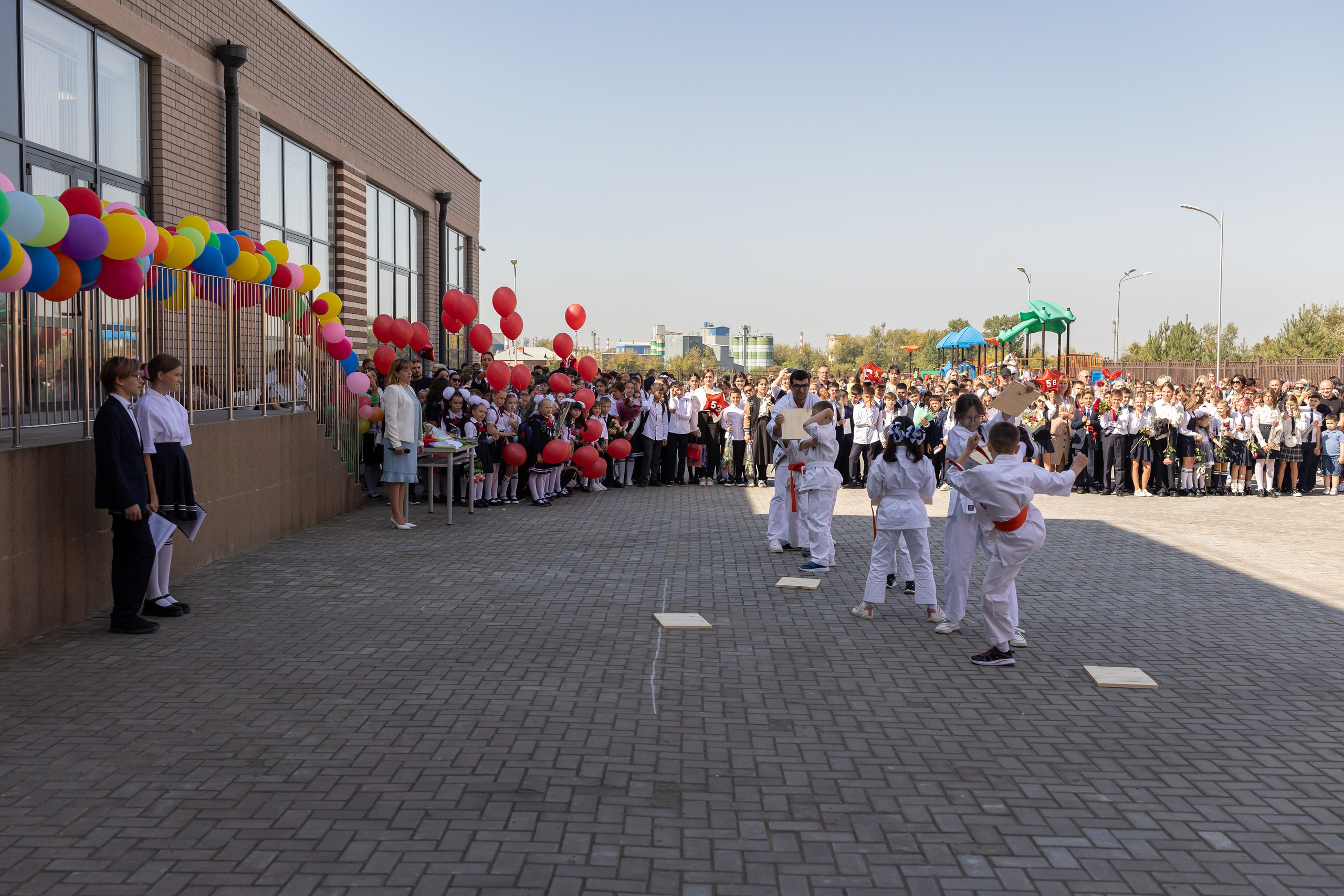 Линейка 1 сентября. Профессиональный Фотограф в Москве Андрей Славнов