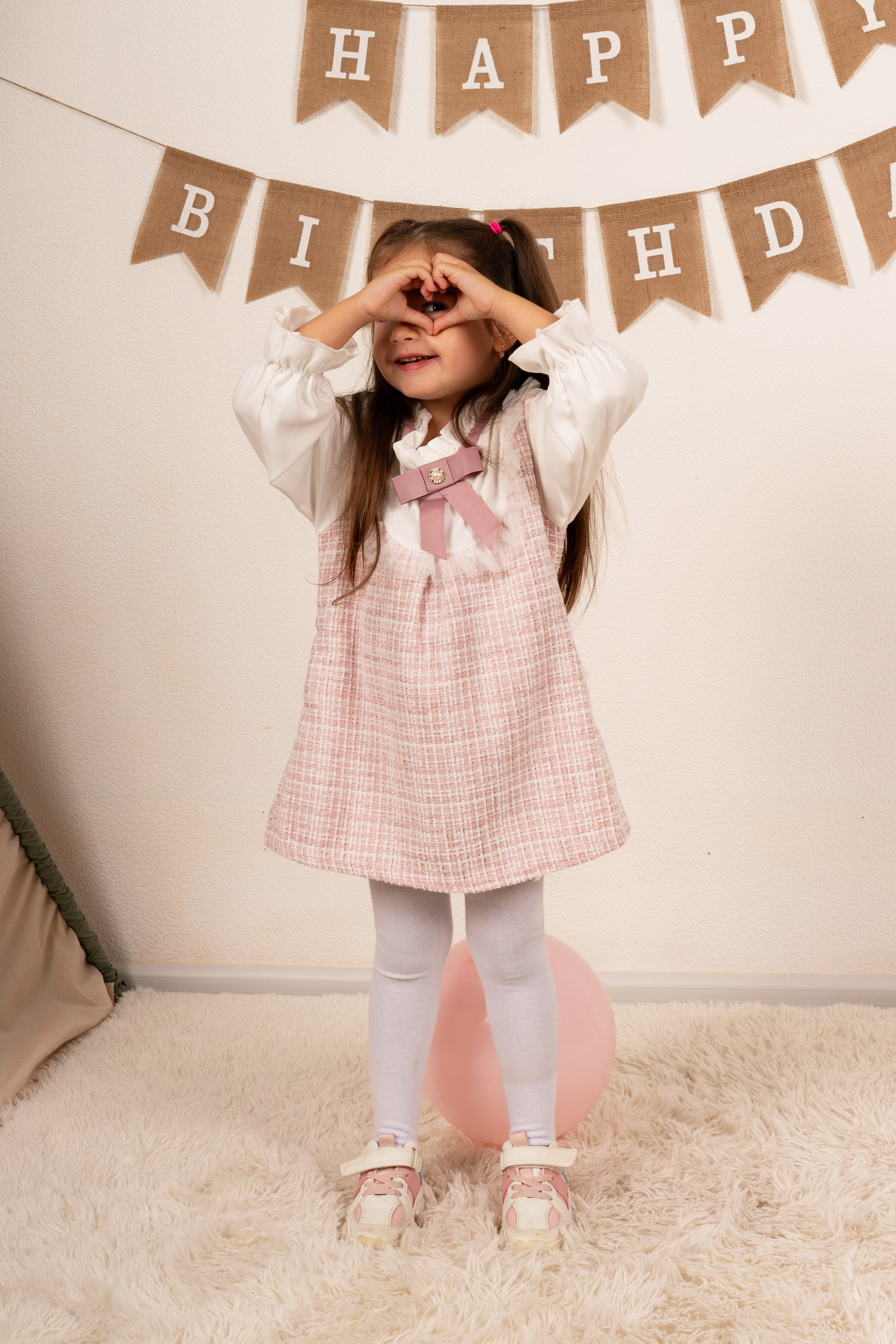 Фотосессия в студии на годик, 2,3 и т.д. Nikolay Serfoord