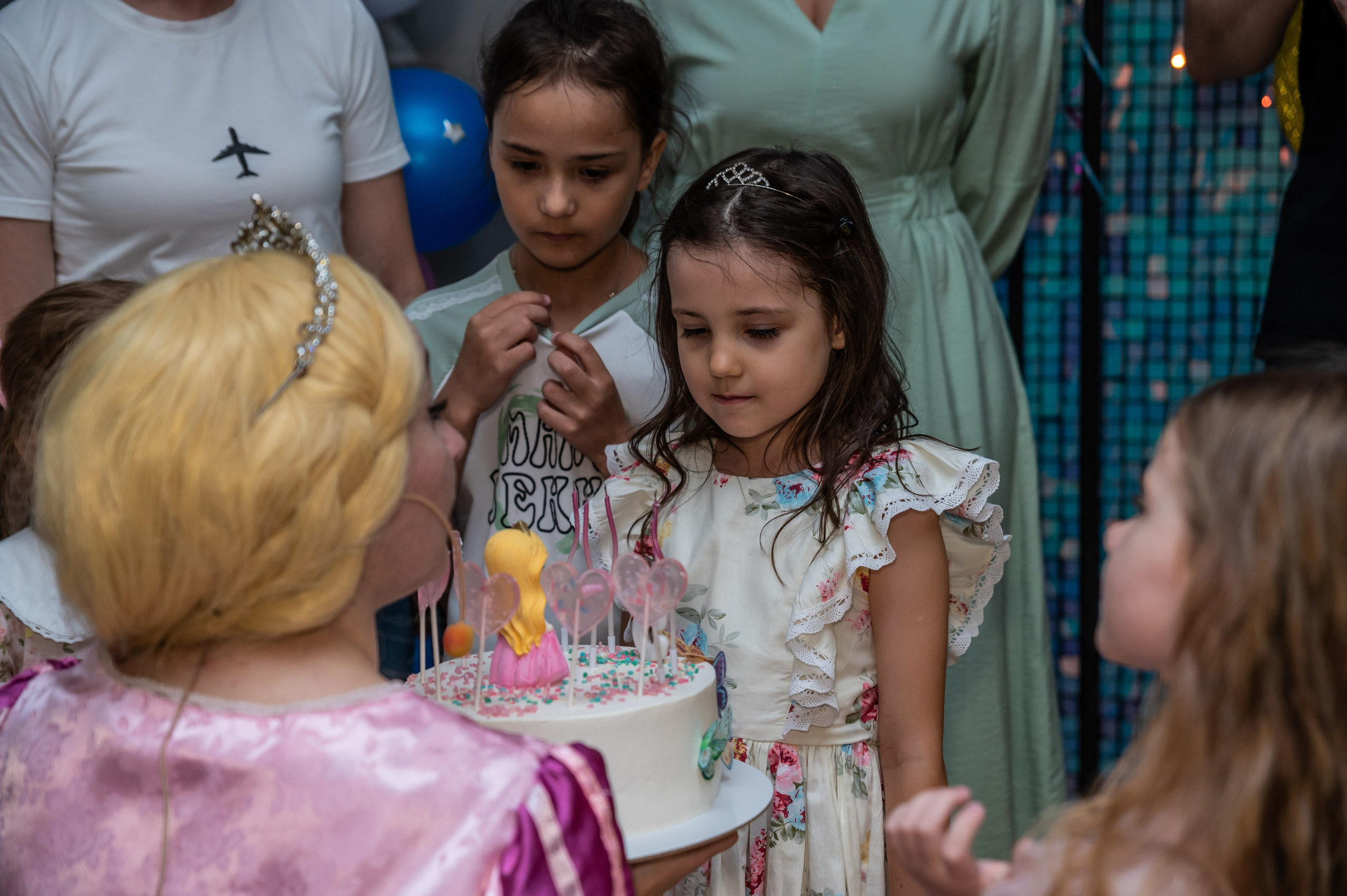 Игротека Ниндзя Кидс. Я Ольга Казанцева, фотографирую снимаю ваши киноистории и печатаю фото и цифровые портреты на холсте