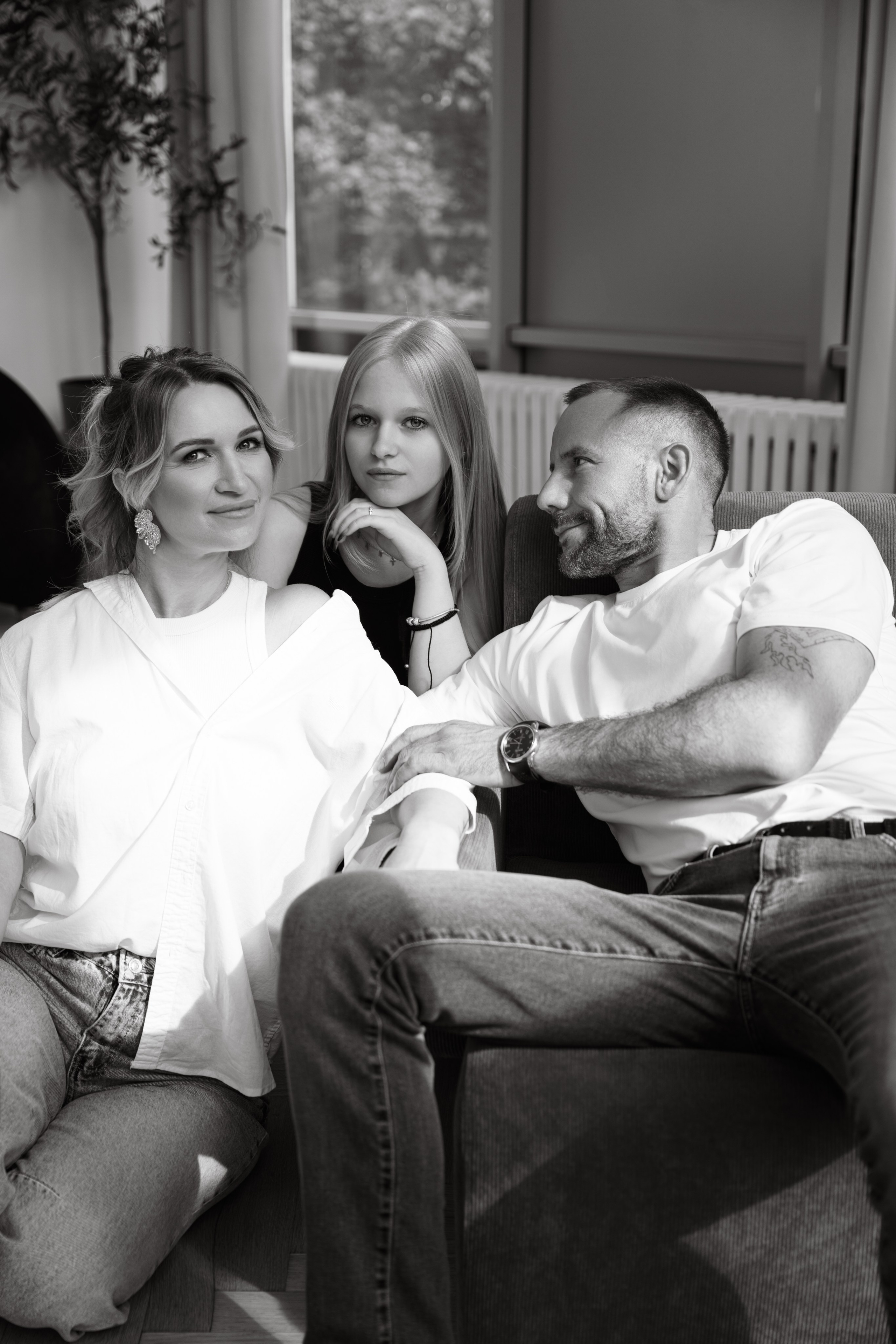 Полина и семья. Студия Base. Фотограф Анастасия Егорова