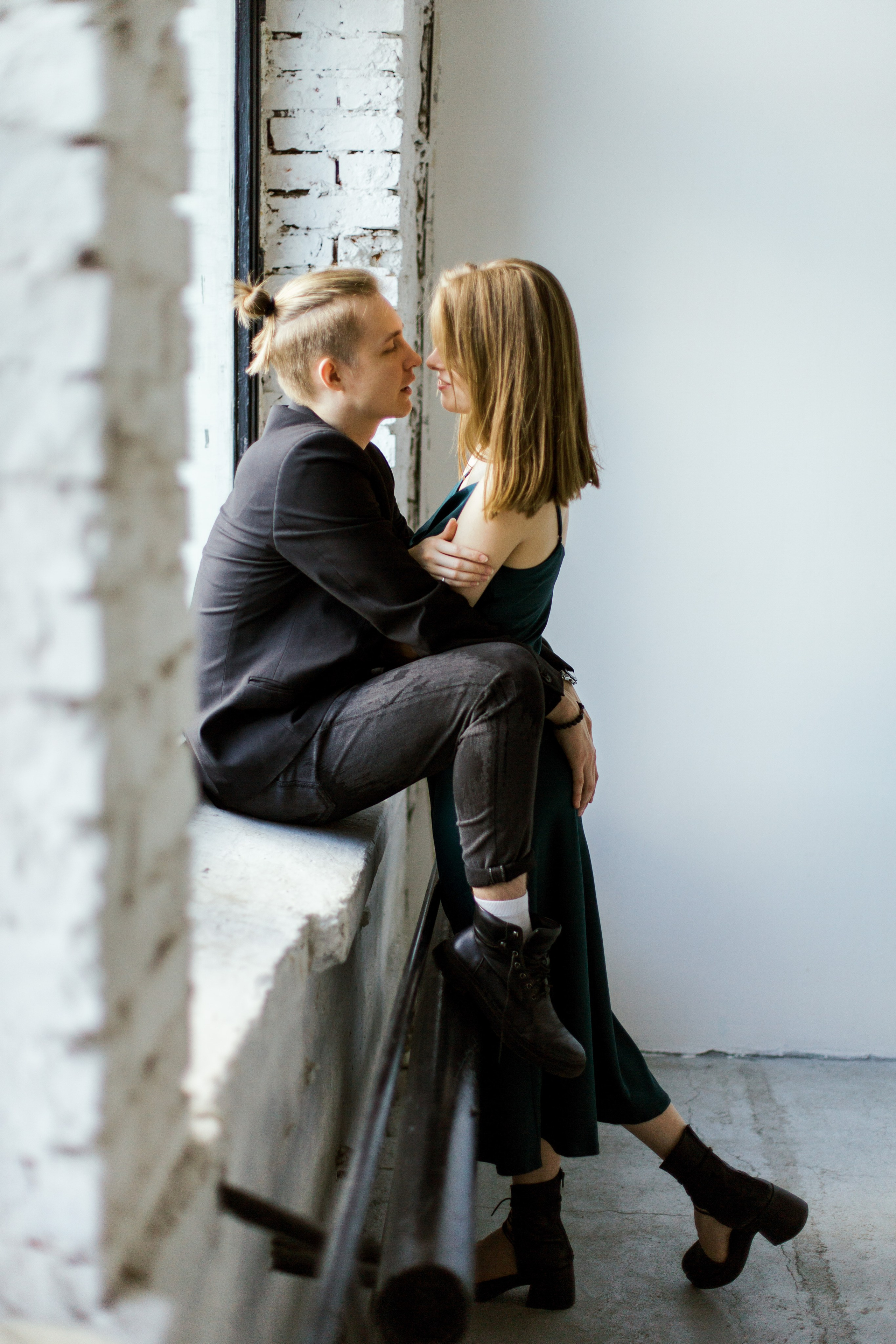 Лавстори в студии. Портреты студия Москва. Модельные тесты. Lovestory студия в Москве. Женсий фотограф