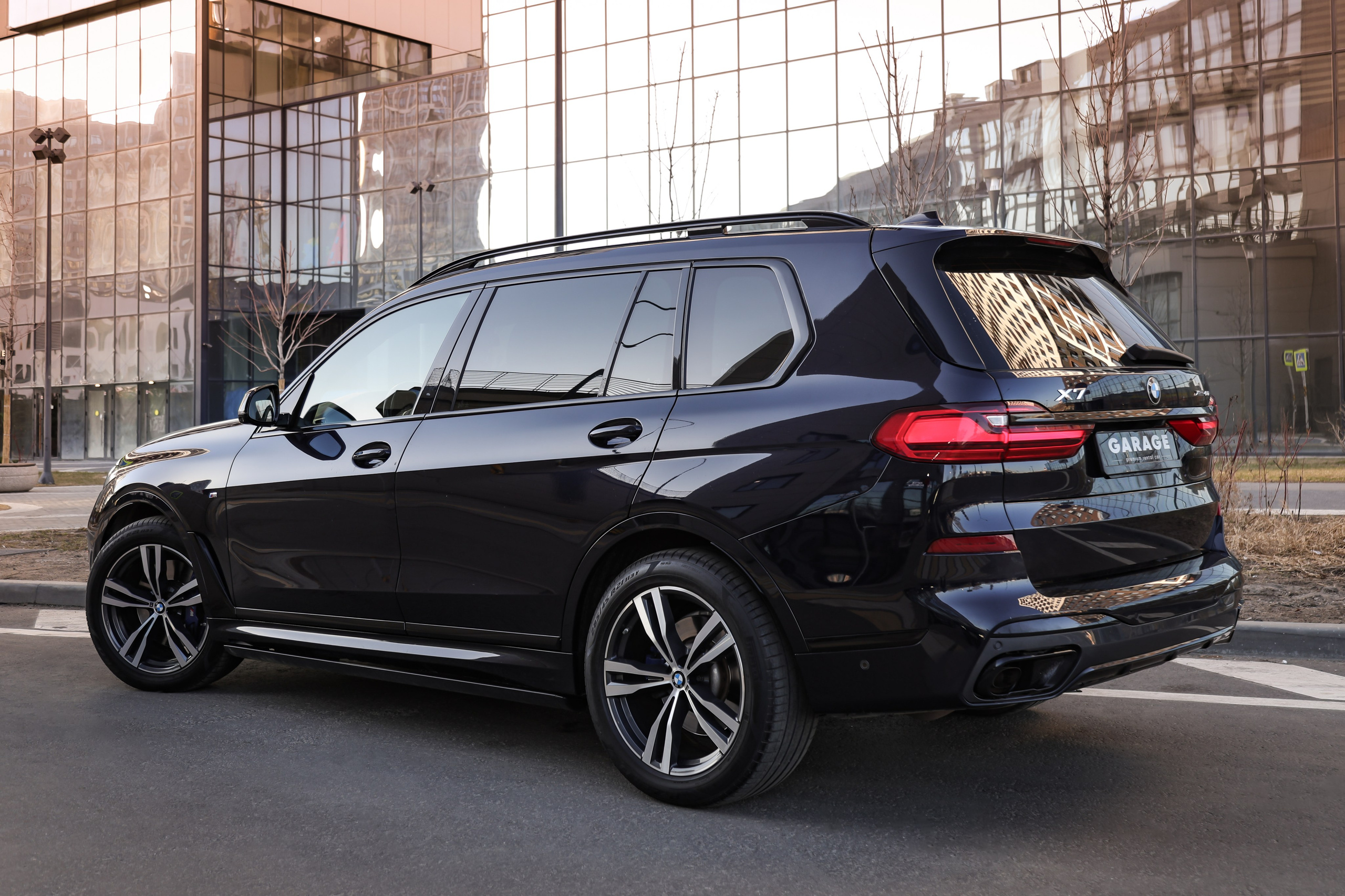2020 BMW X7 XDrive 40i. Mixturecaptures
