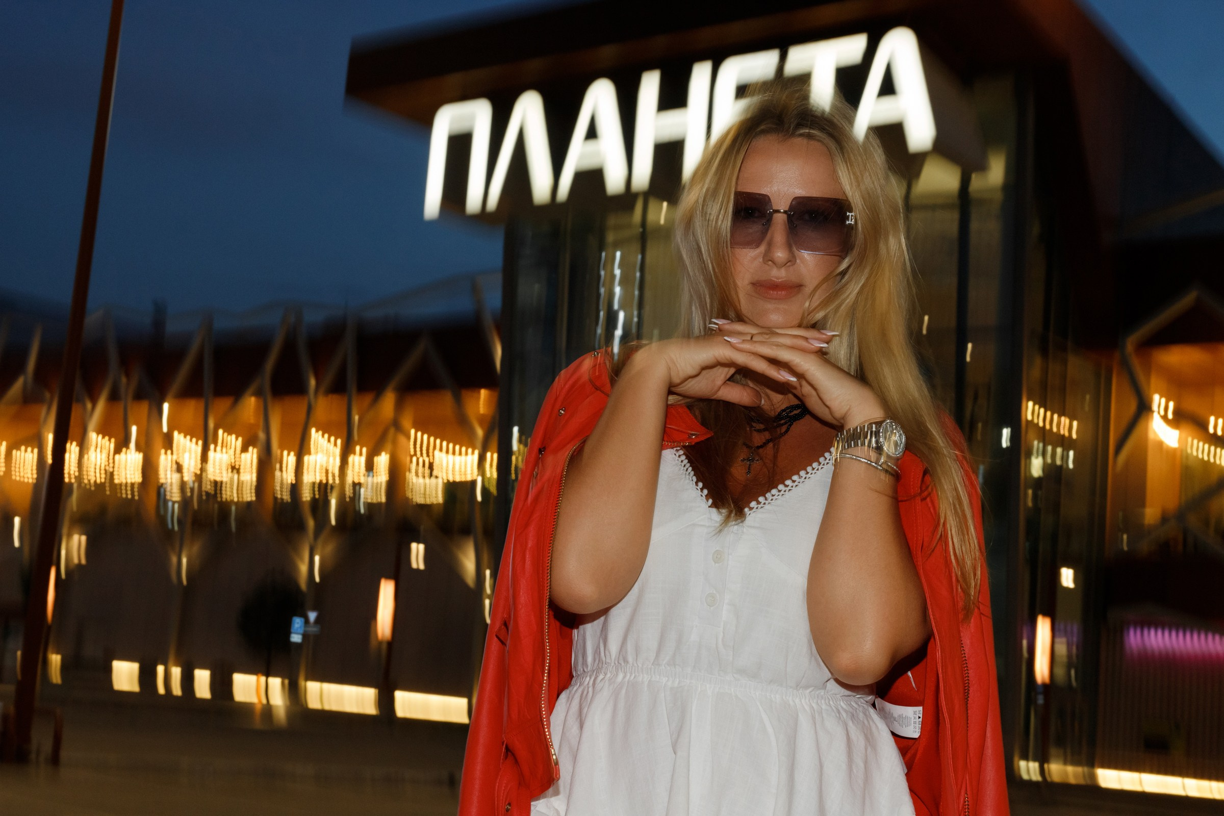 Ночная серия. Вспышка. Наталья. Евгения. Июнь 2025. Фотограф Пермь. Свадьбы. Семья и дети, школа, д. сад. Фотокниги