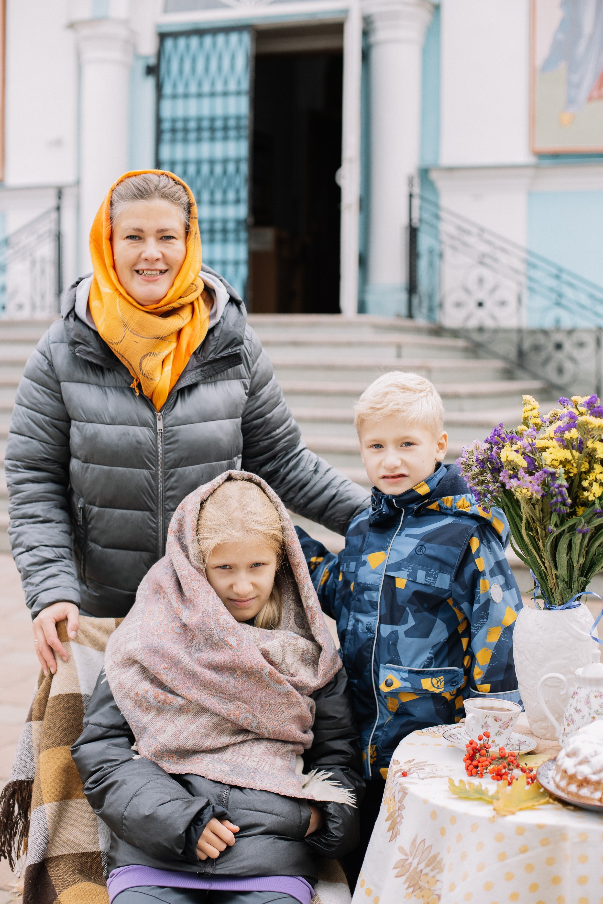 Покров в храме Иоанна Предтечи. Семейный фотограф Трусова Евгения в Екатеринбурге