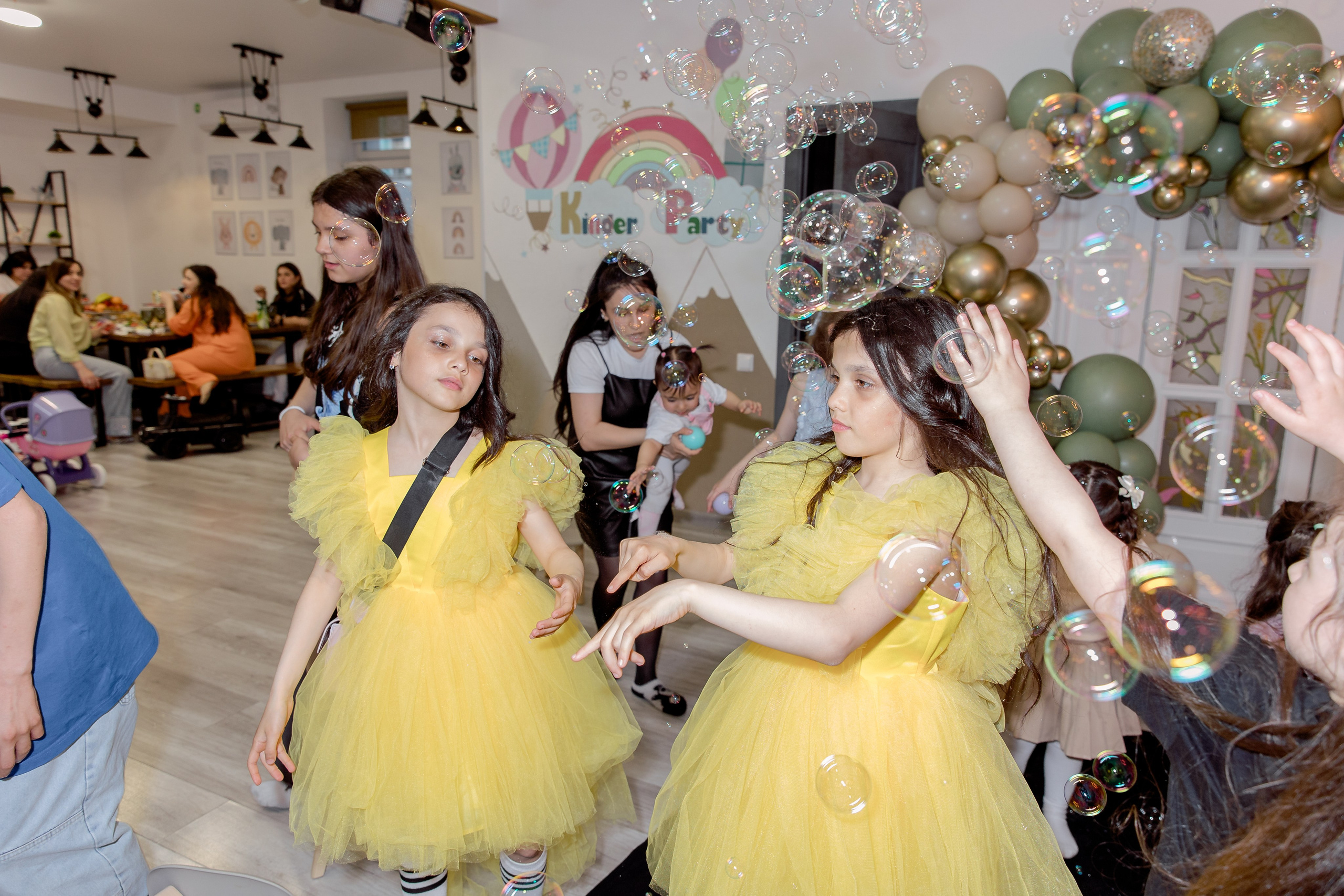 День рождения 10 лет Айдан & Фидан. Свадебный фотограф в Новосибирске Лидия Александровна