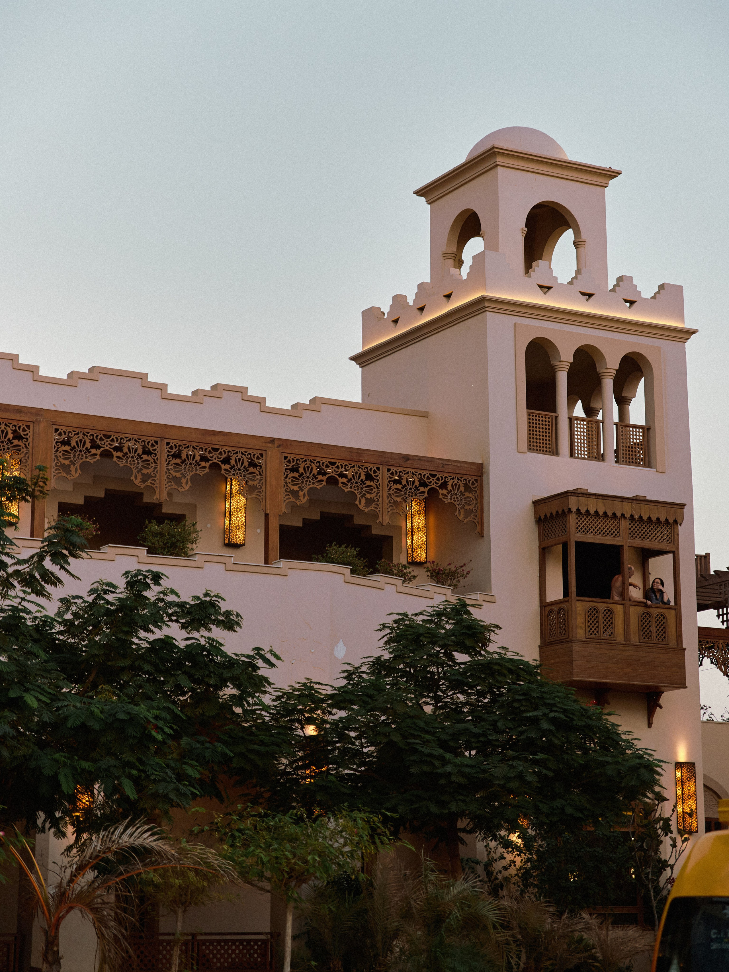 Природа сквозь. Jorgis Talè — photographer, kind person, teacher of arts and other mag