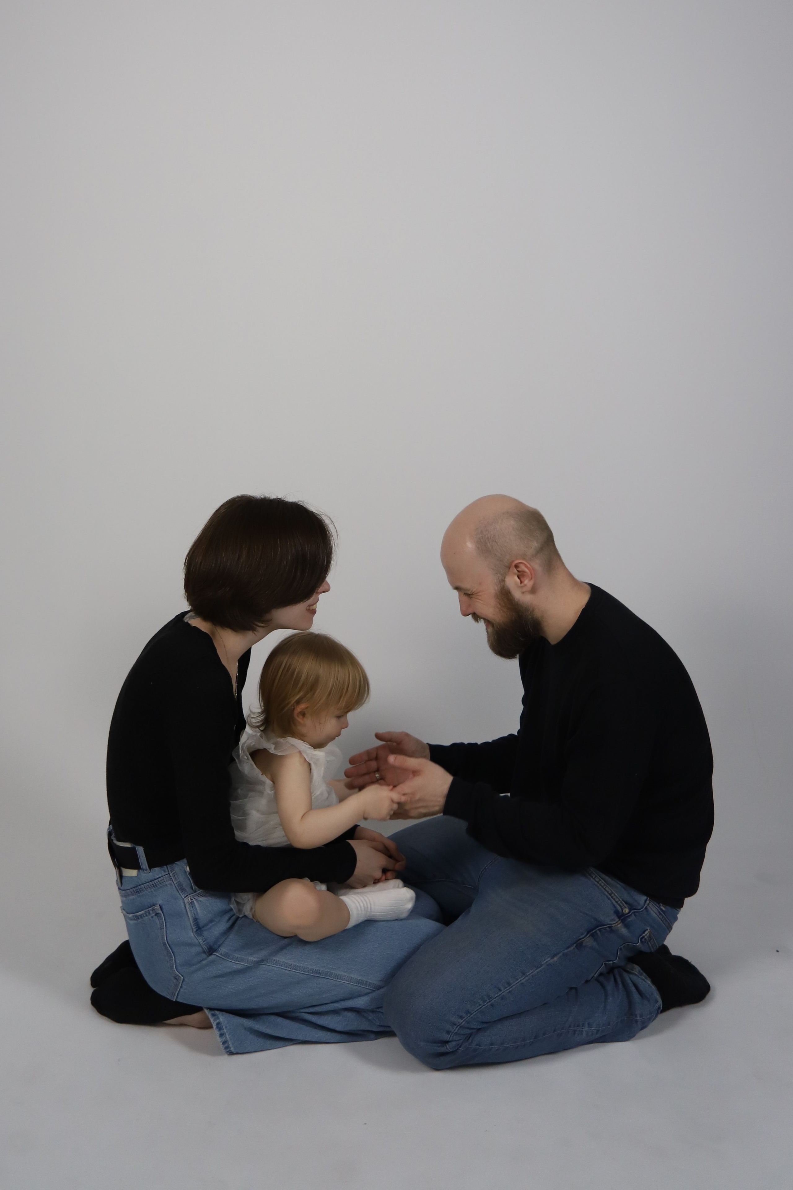 С В Е Т Л А Н А — Н И К О Л А Й — В А С И Л И С А. Фотостудия UPART