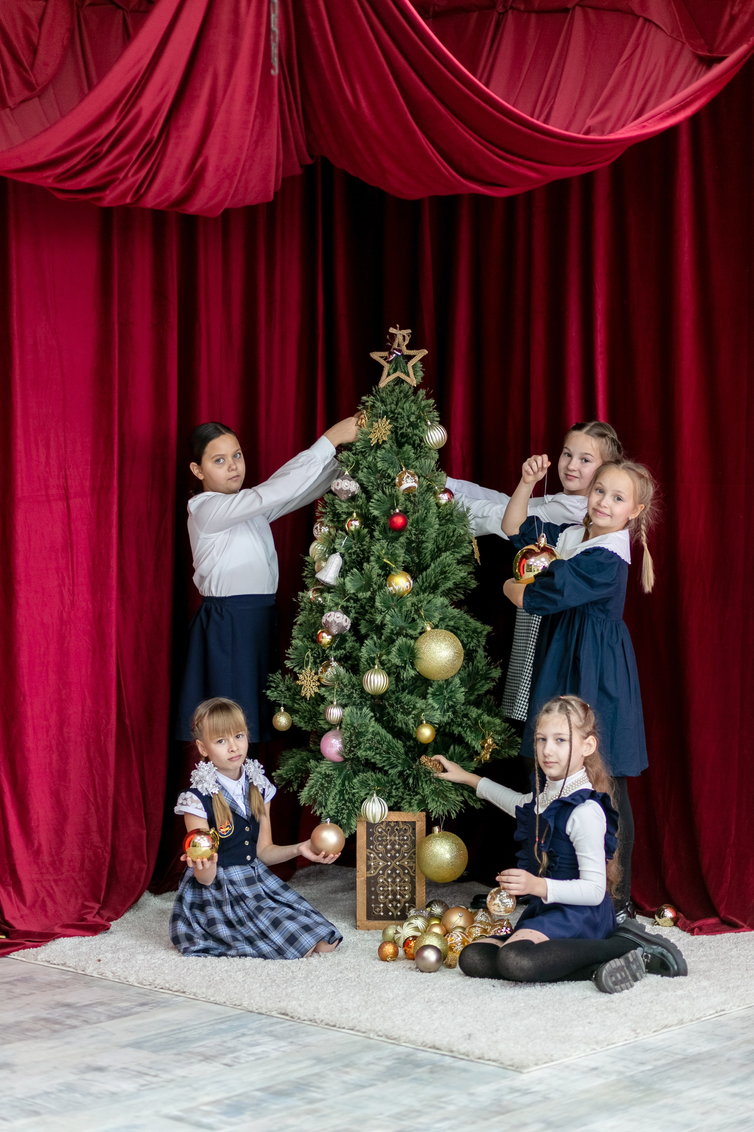 Съемка в студии. Выпускные альбомы Воронеж " СОКОЛ фото»