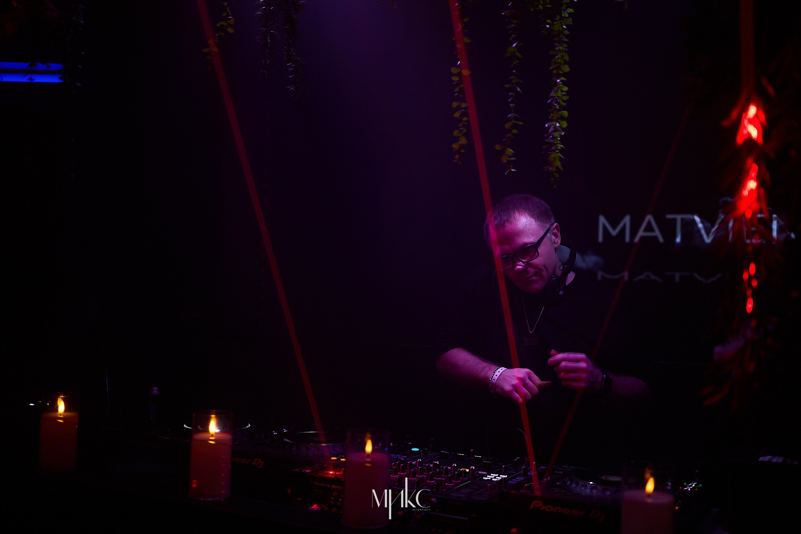 Afterparty / МИКС. Фотограф и Видеограф в Москве. Олег Корушев