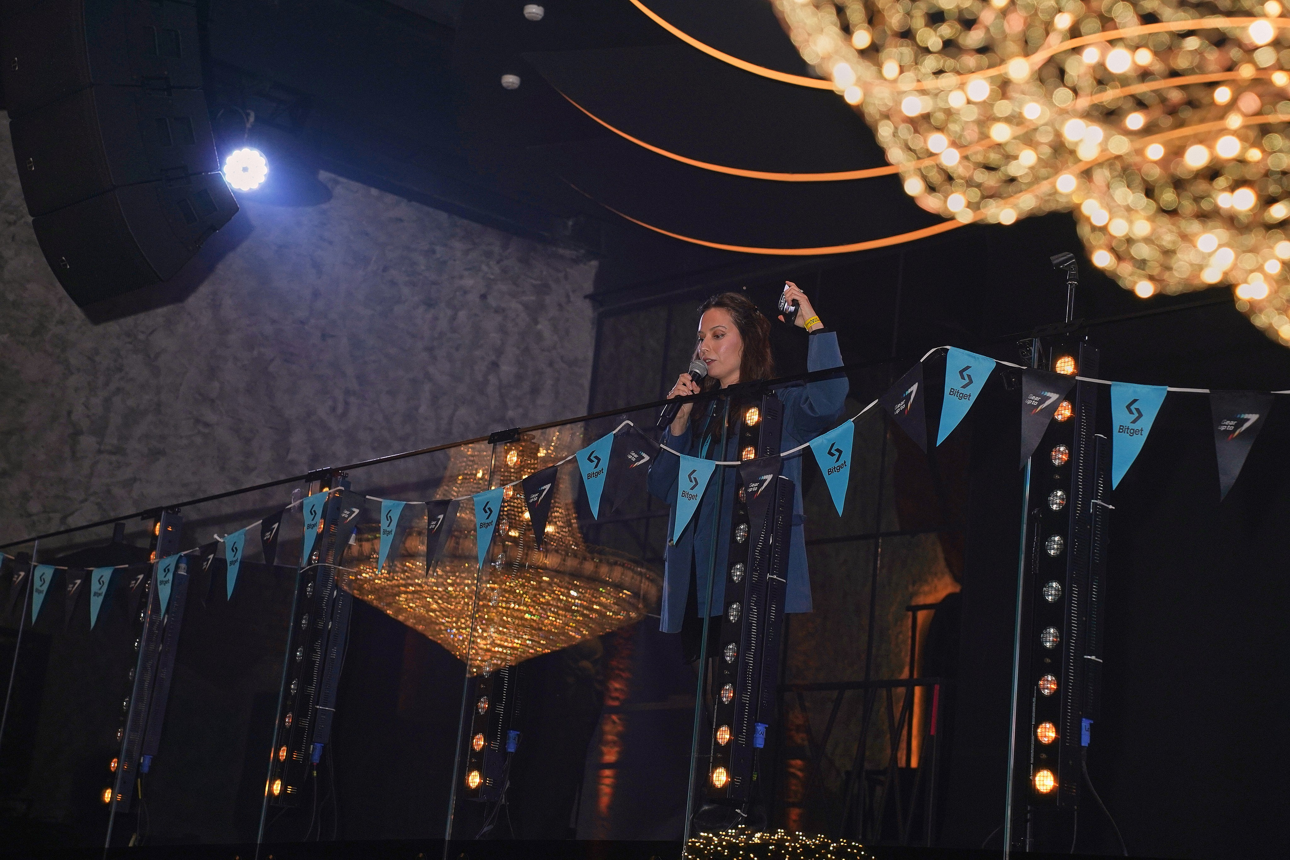 Bitget. Фотограф