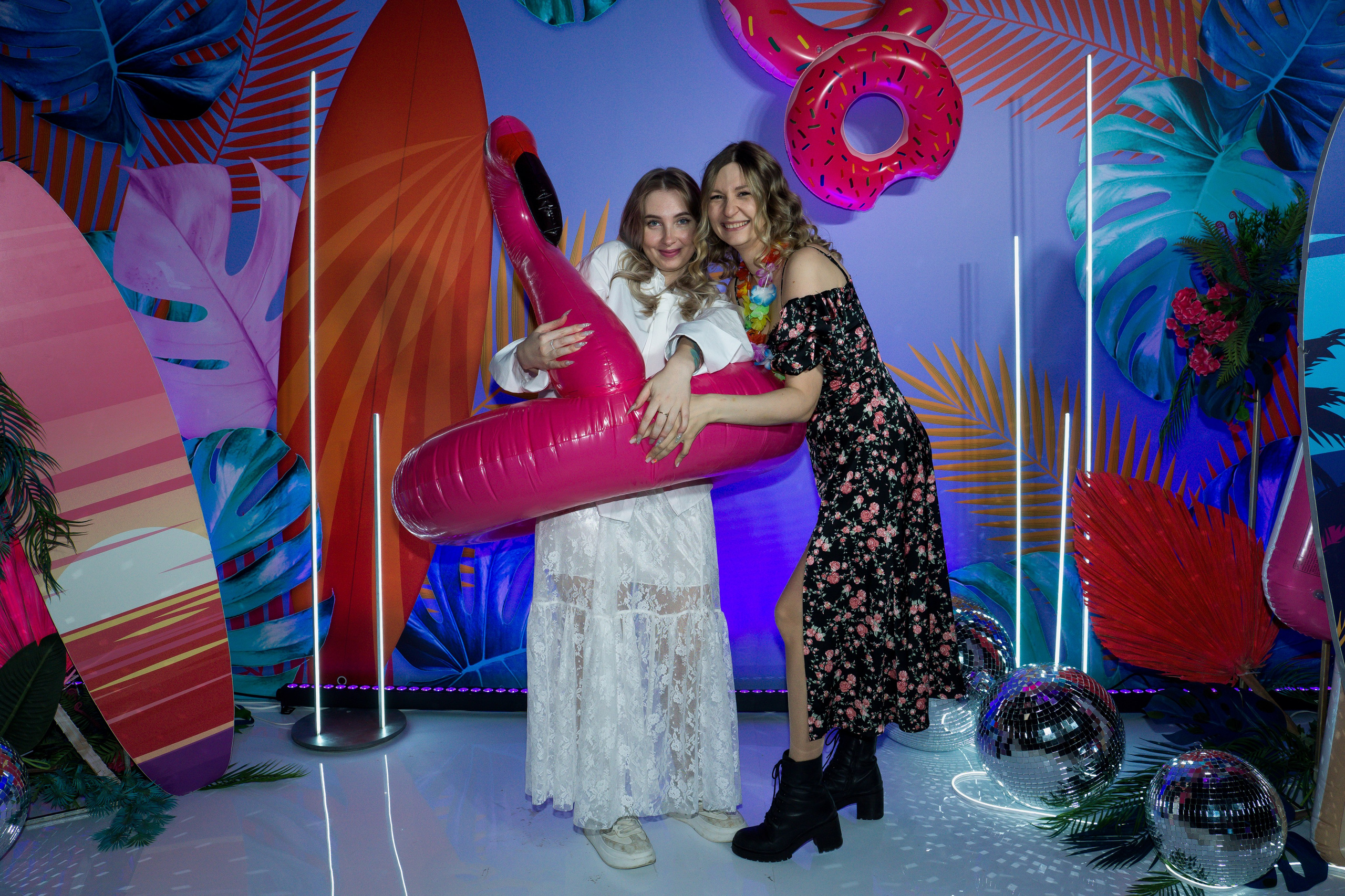 МТС корпоратив Гавайская вечеринка. Фотограф